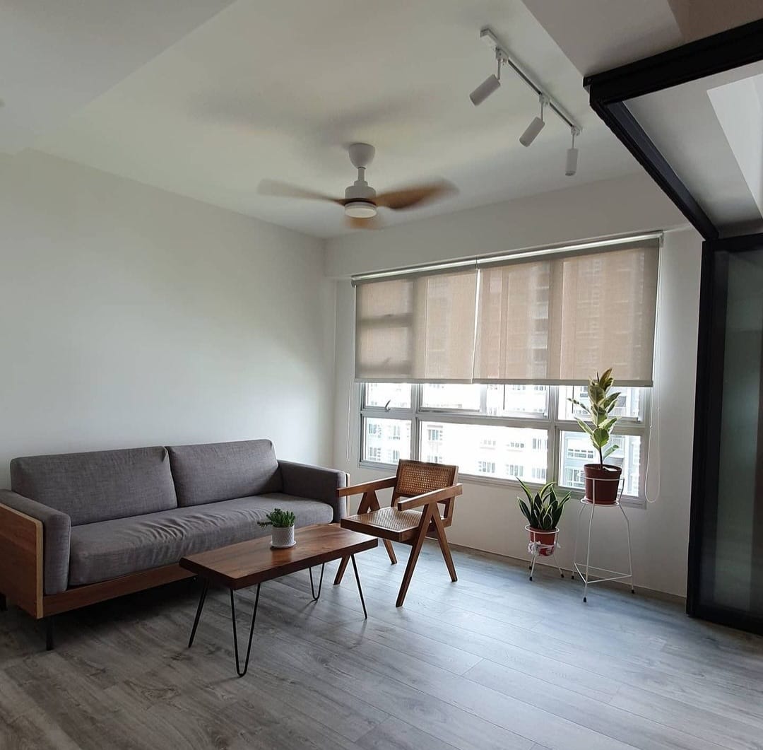 Opting-for-loose-furniture-for-a-minimalist-home