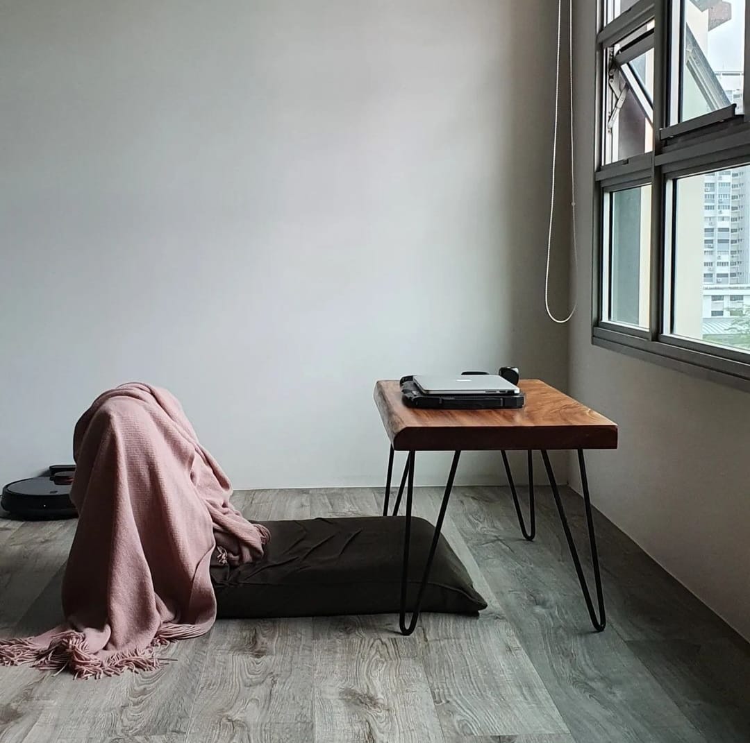 Opting for loose furniture for a minimalist home - comfortable, cozy, minimalist, modern, serene, tranquil, cozy corner, soft