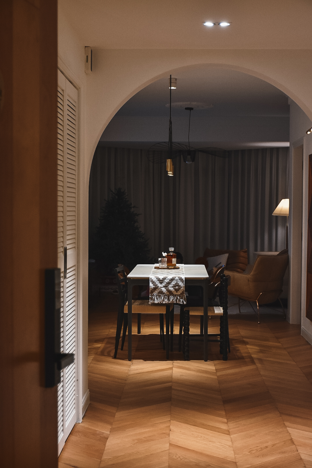 Renovating-a-17y/o-Resale-Condo-into-Parisian-Chic-Haven