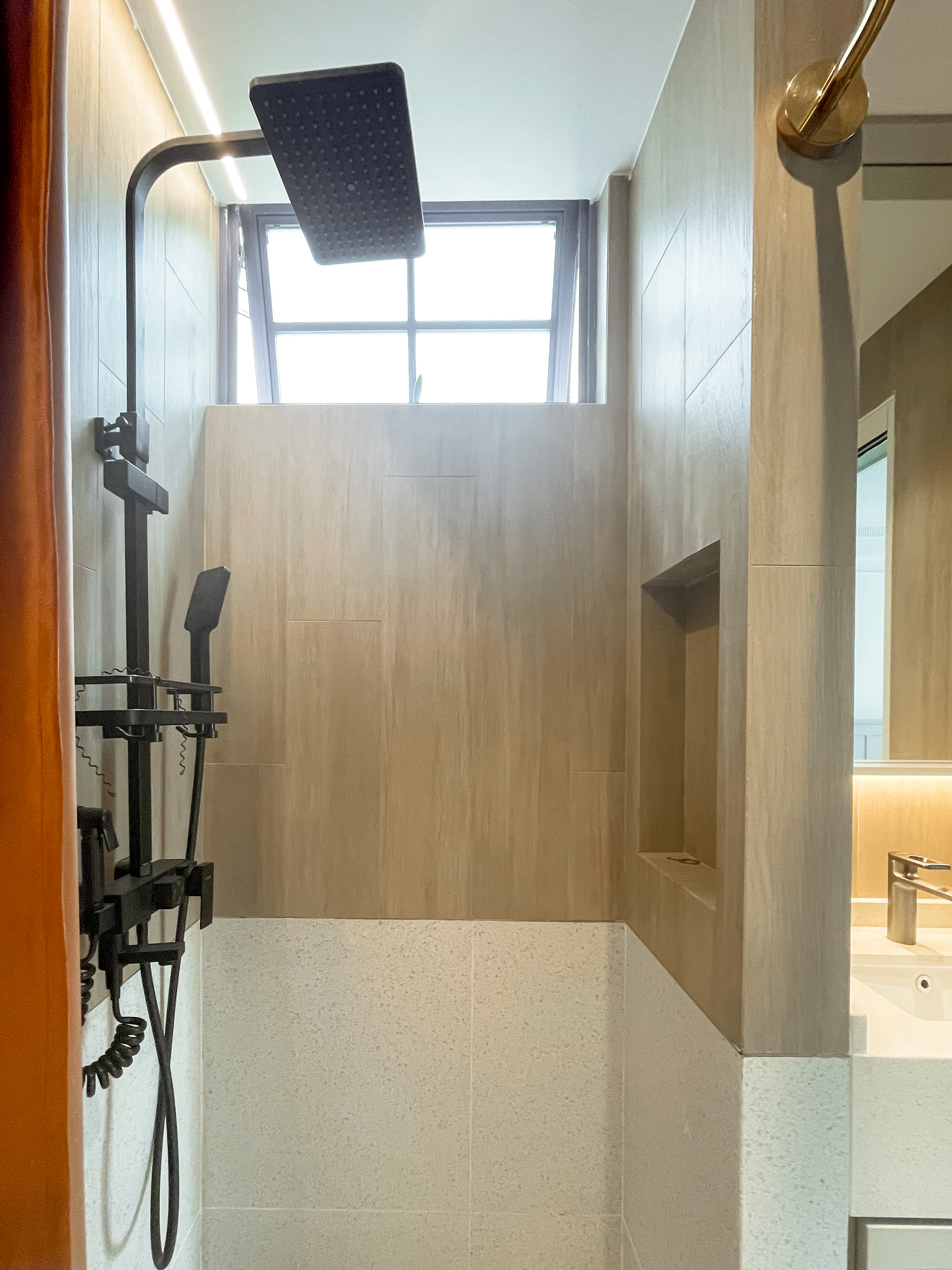 Bathroom Bliss: the Perfect Relaxation Space - Modern bathroom interior, sleek design, minimalist decor, wooden accents