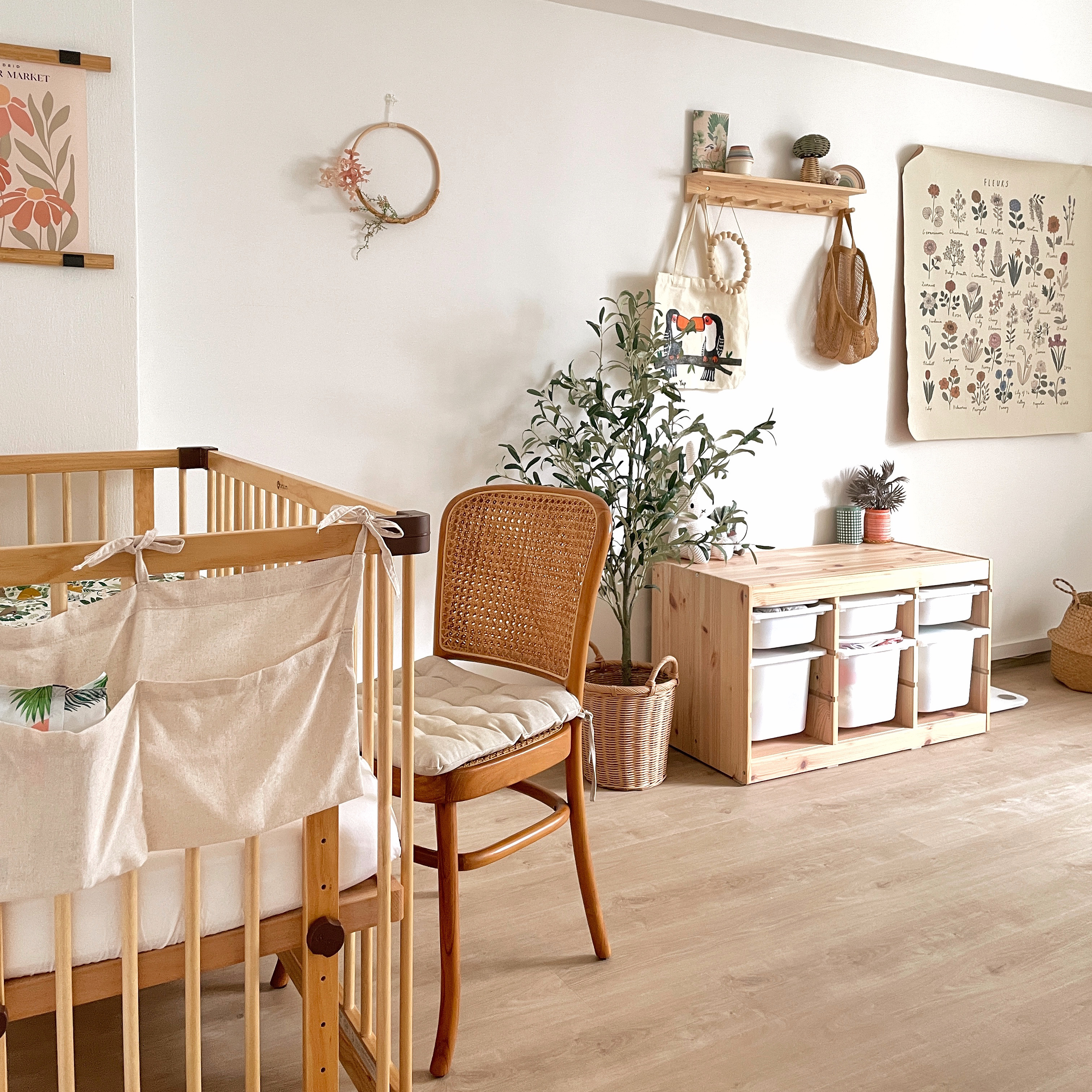 Calming-and-cheery-nursery