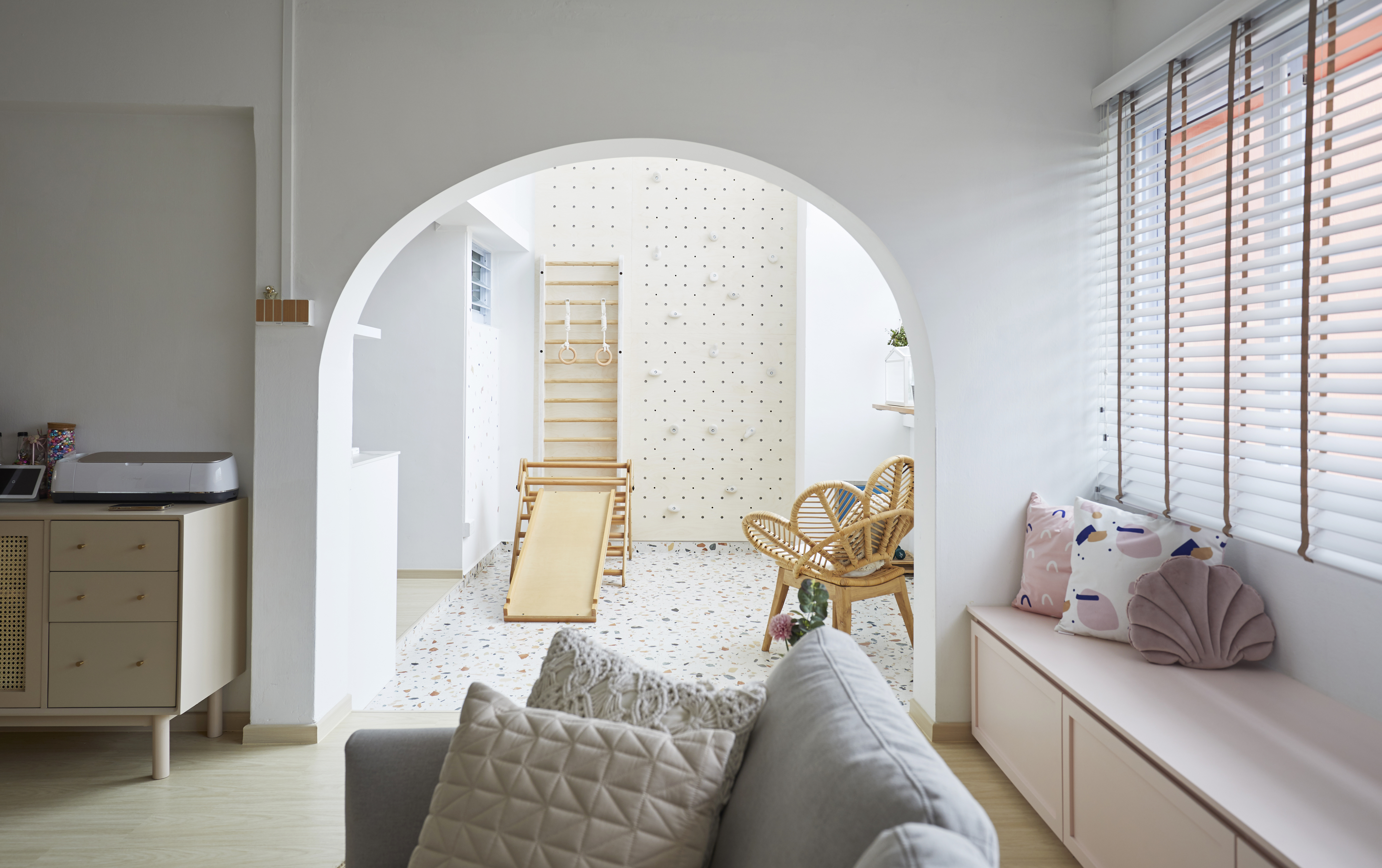 Create-an-“indoor”-open-concept-play-corner-