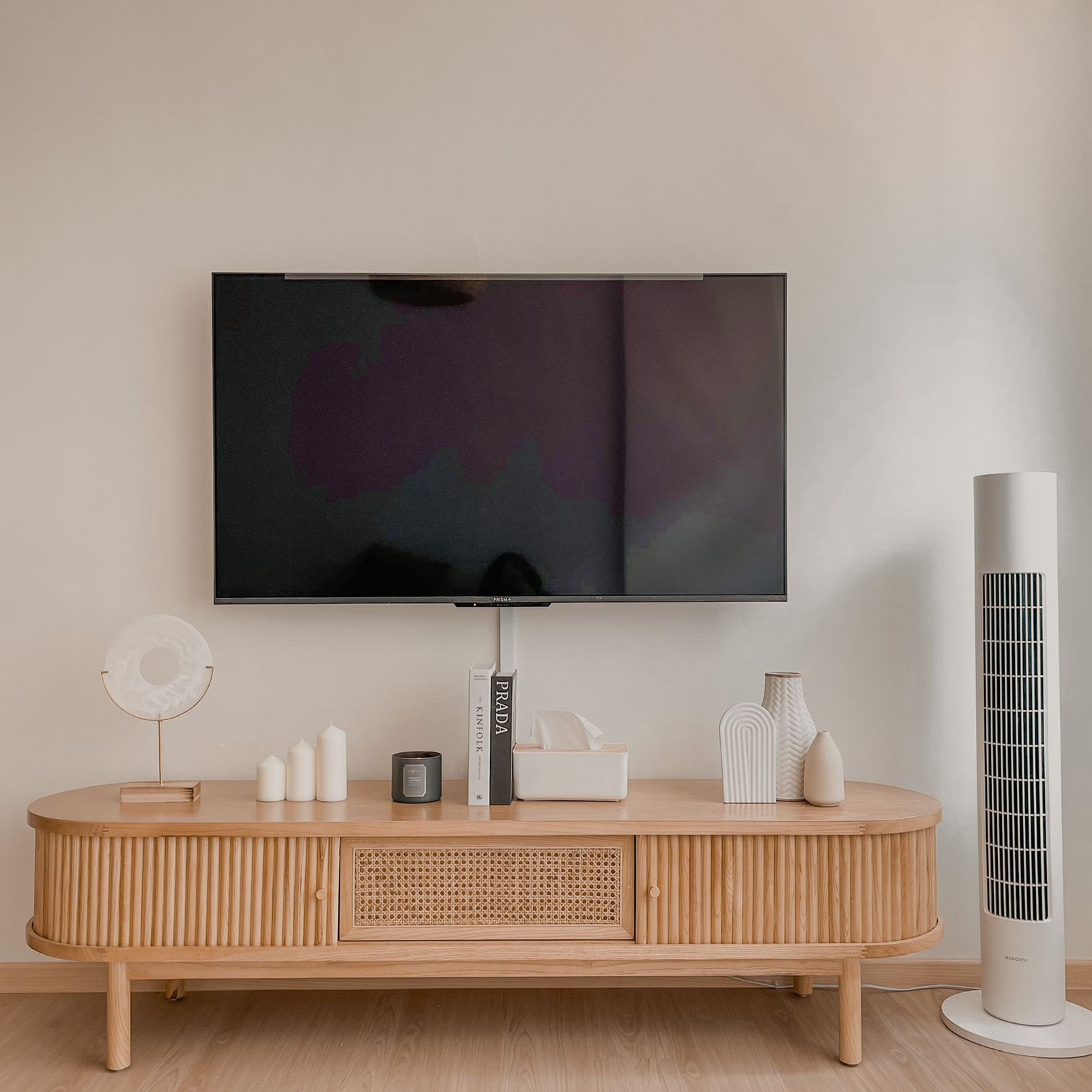Spacious & Serene Living Room