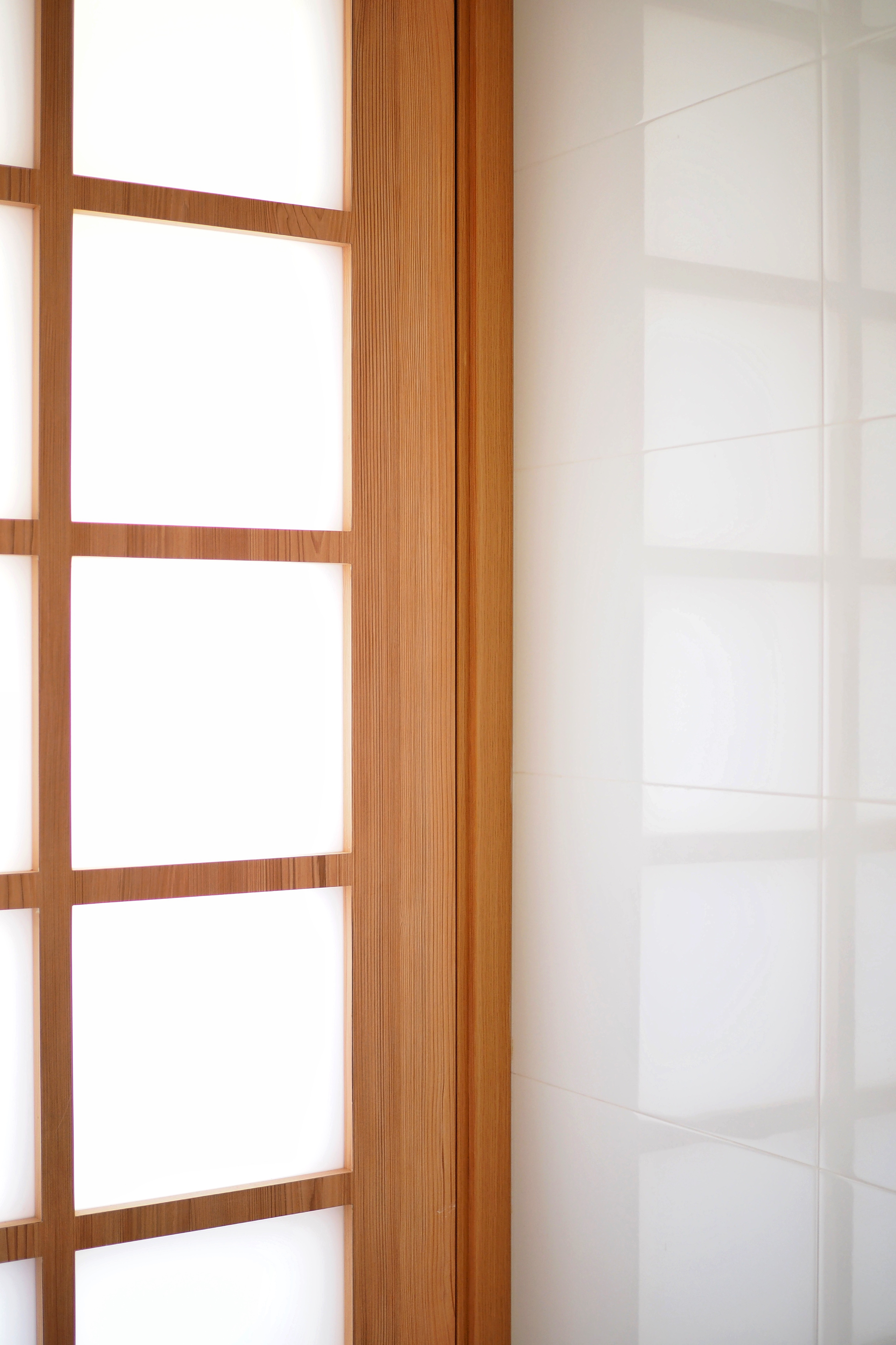 A Japanese-Inspired 4-Room Resale Flat in the North-East - Wooden panel, shoji screen, white tiles, minimalist design