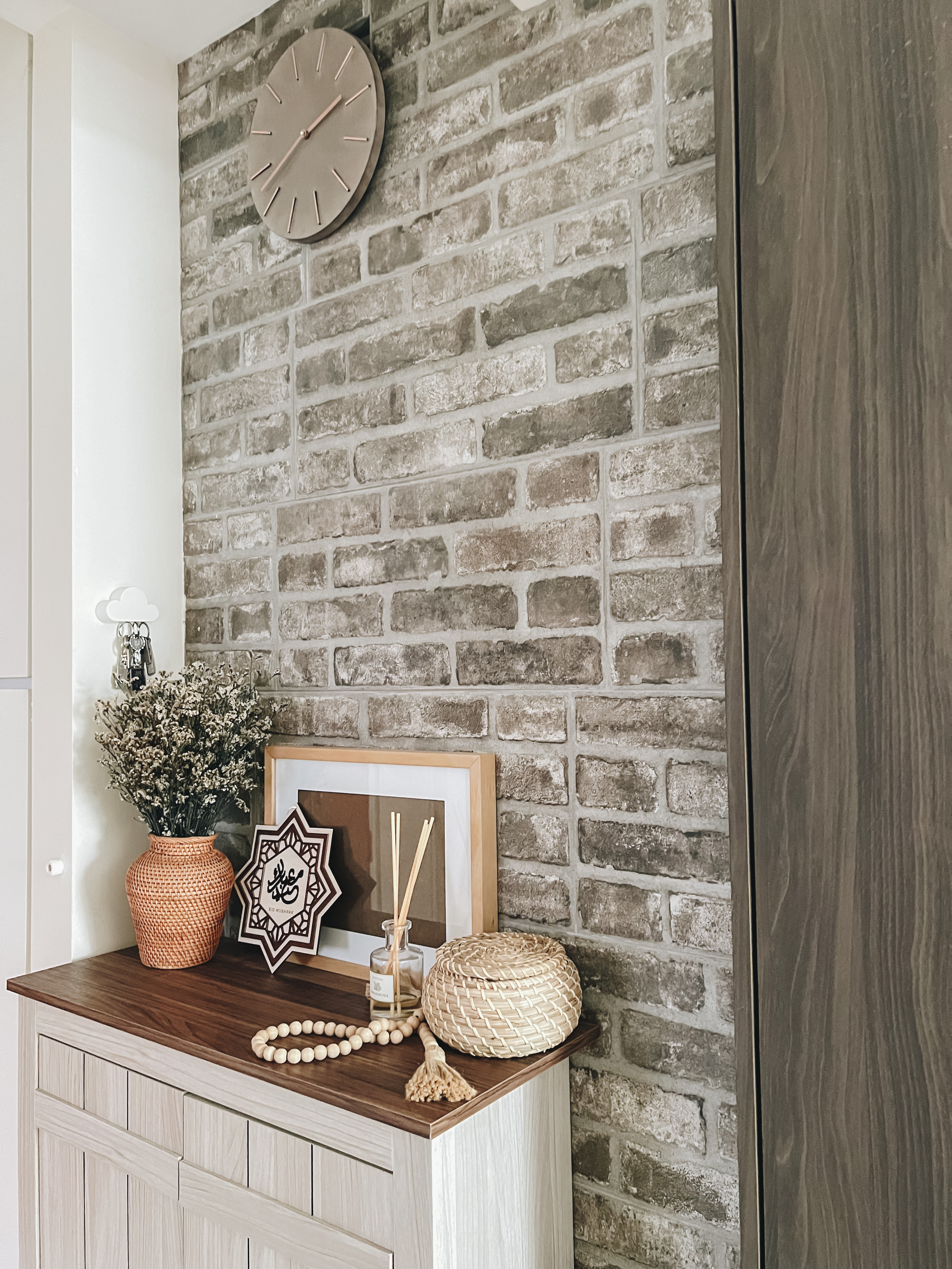 Make a great impression in your foyer/entryway