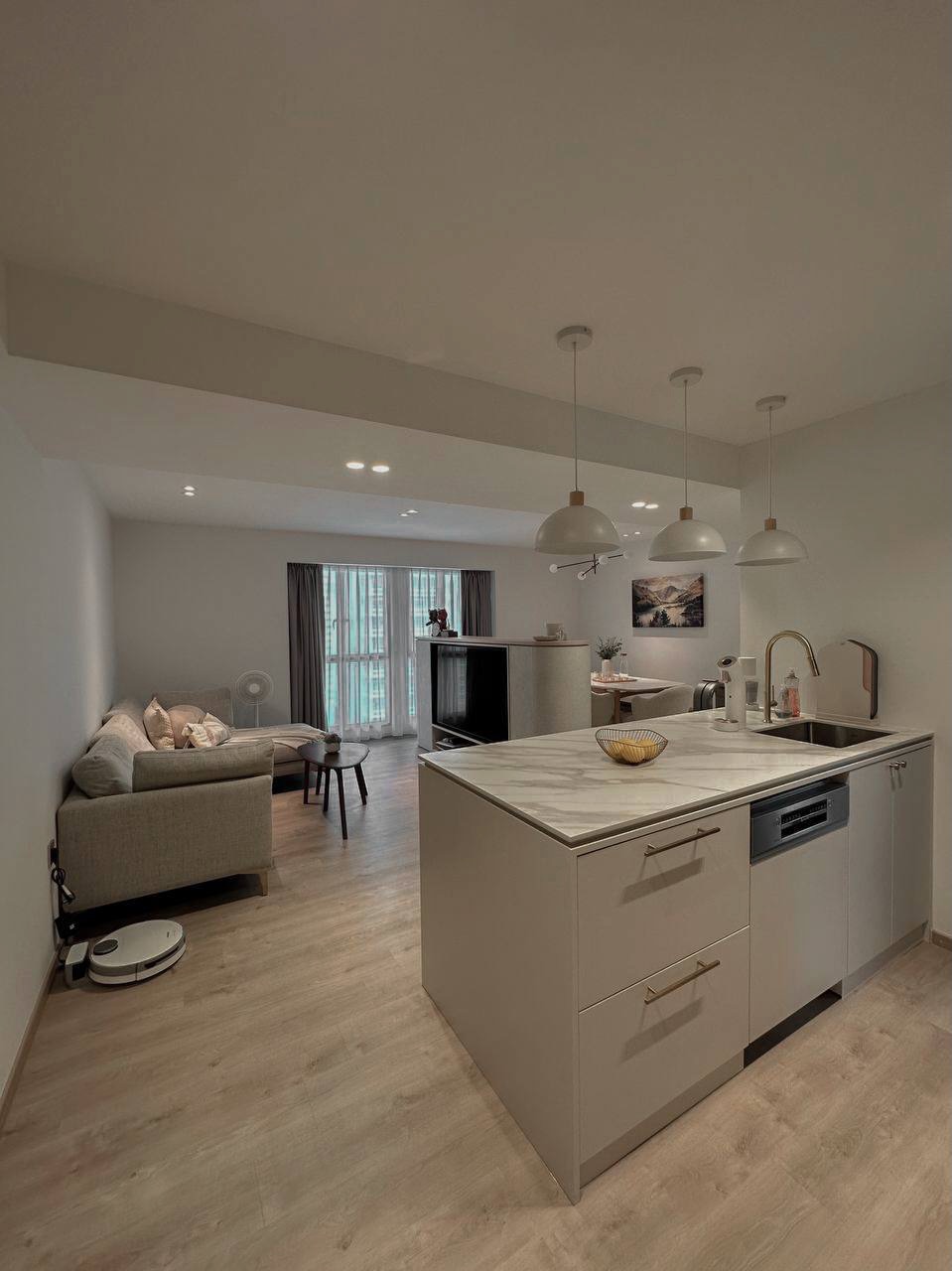 Modern-4-Room-Flat-with-Cosy-Lux-vibes