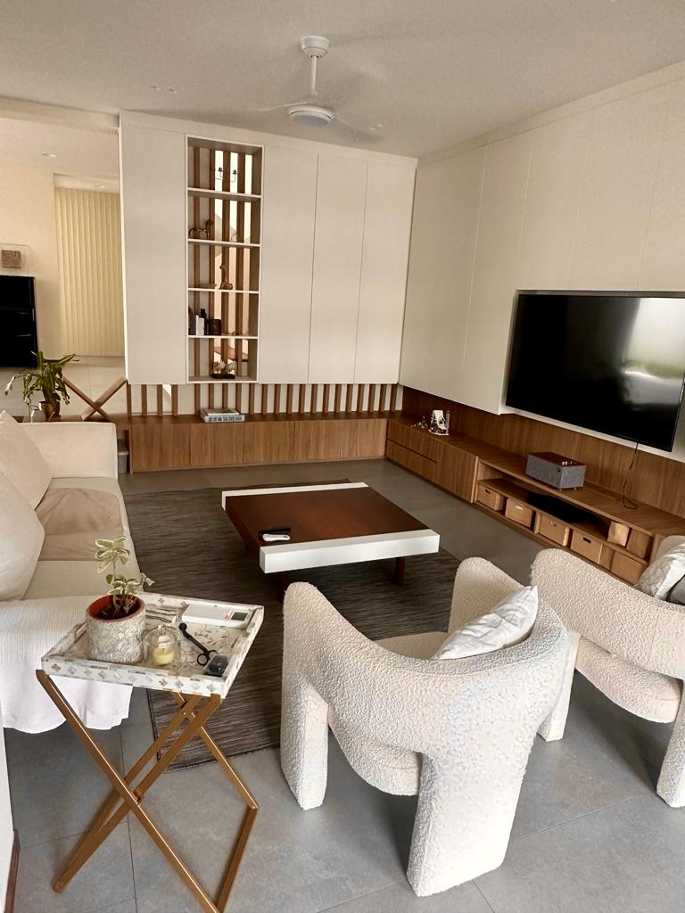 Living-in-simplicity-where-less-is-more