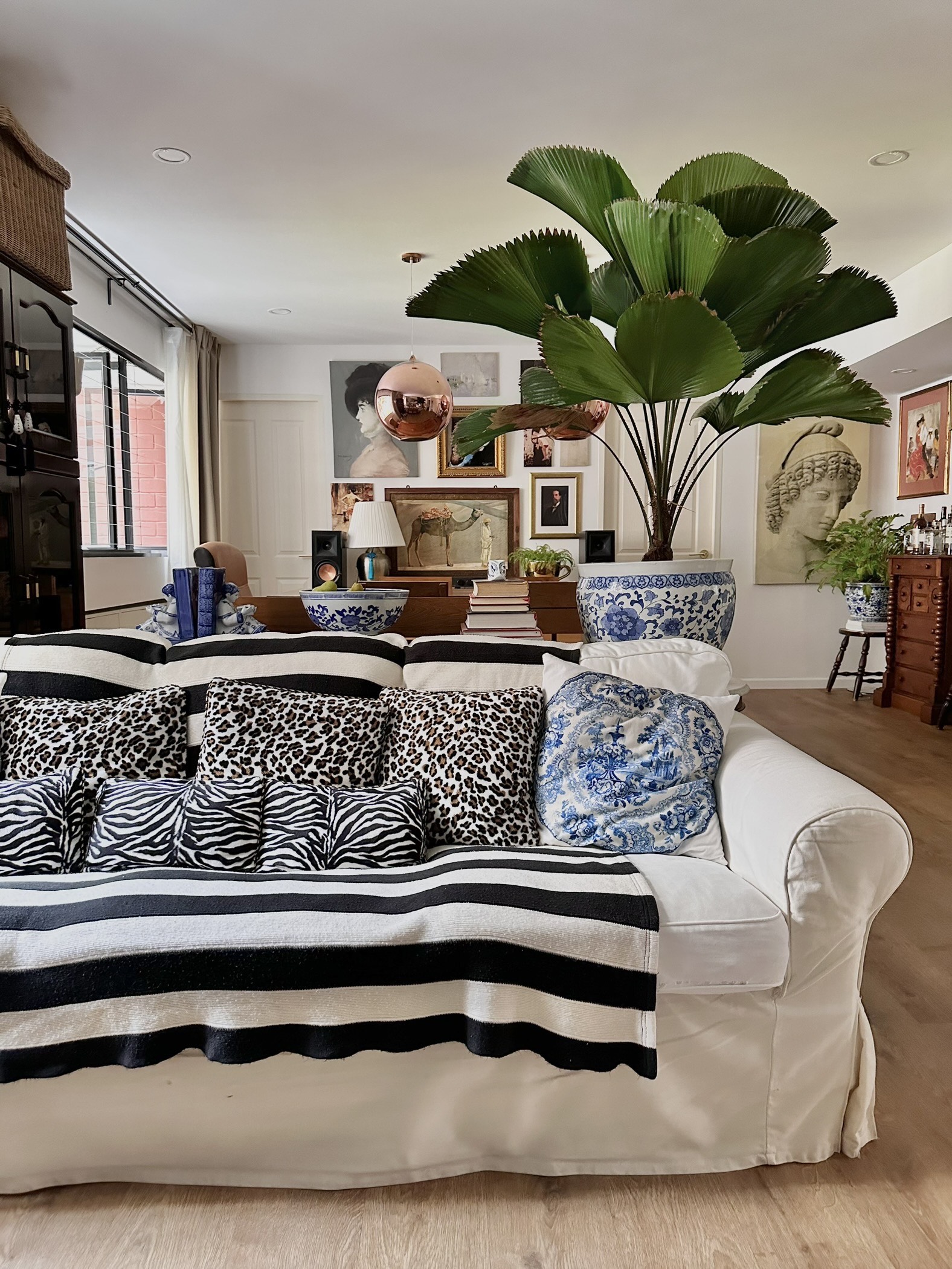 Self-designed-maximalist-home-in-Tiong-Bahru