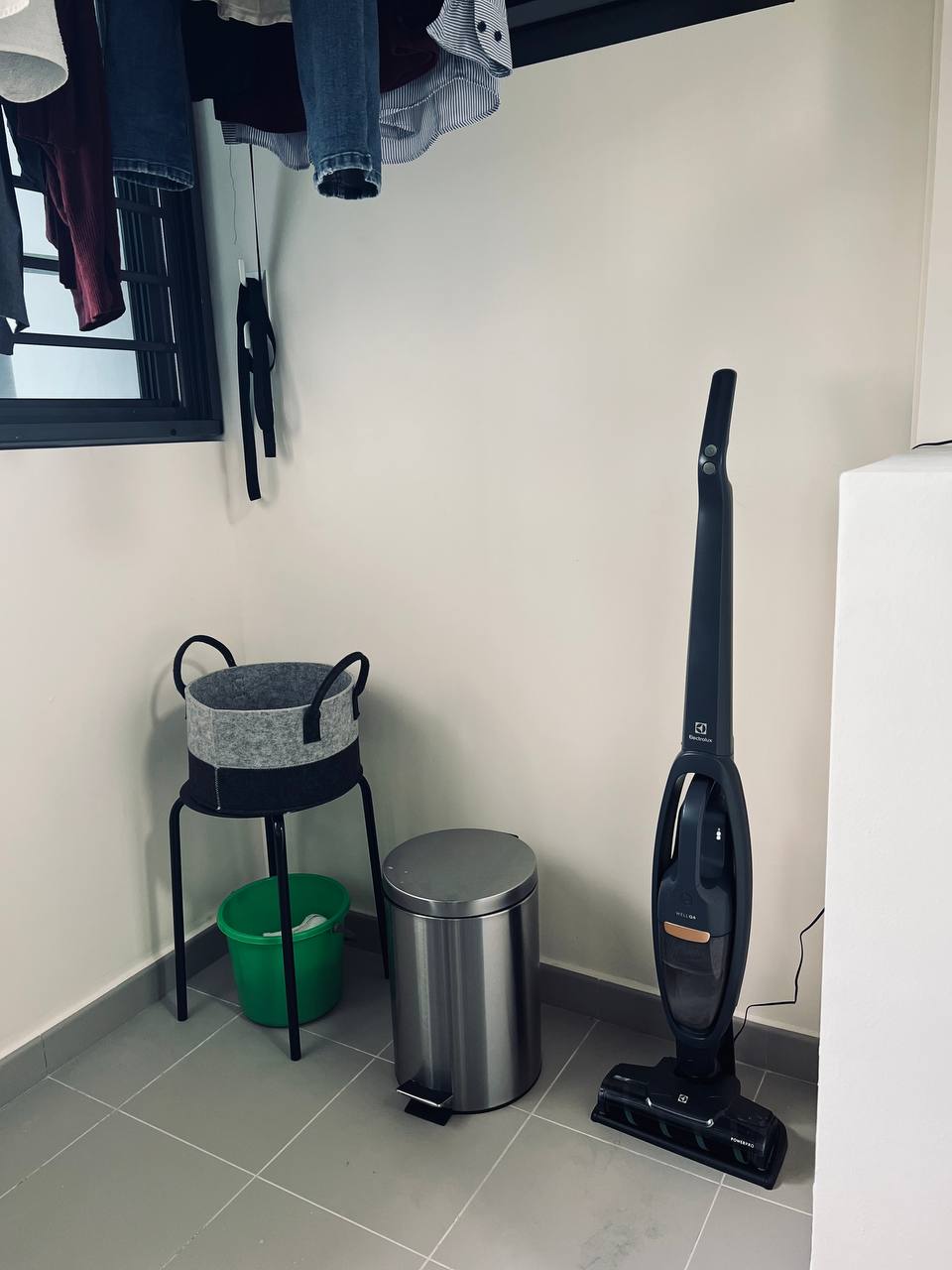 Our-Simple,-No-frills-Laundry-Yard-(Simply-Functional)