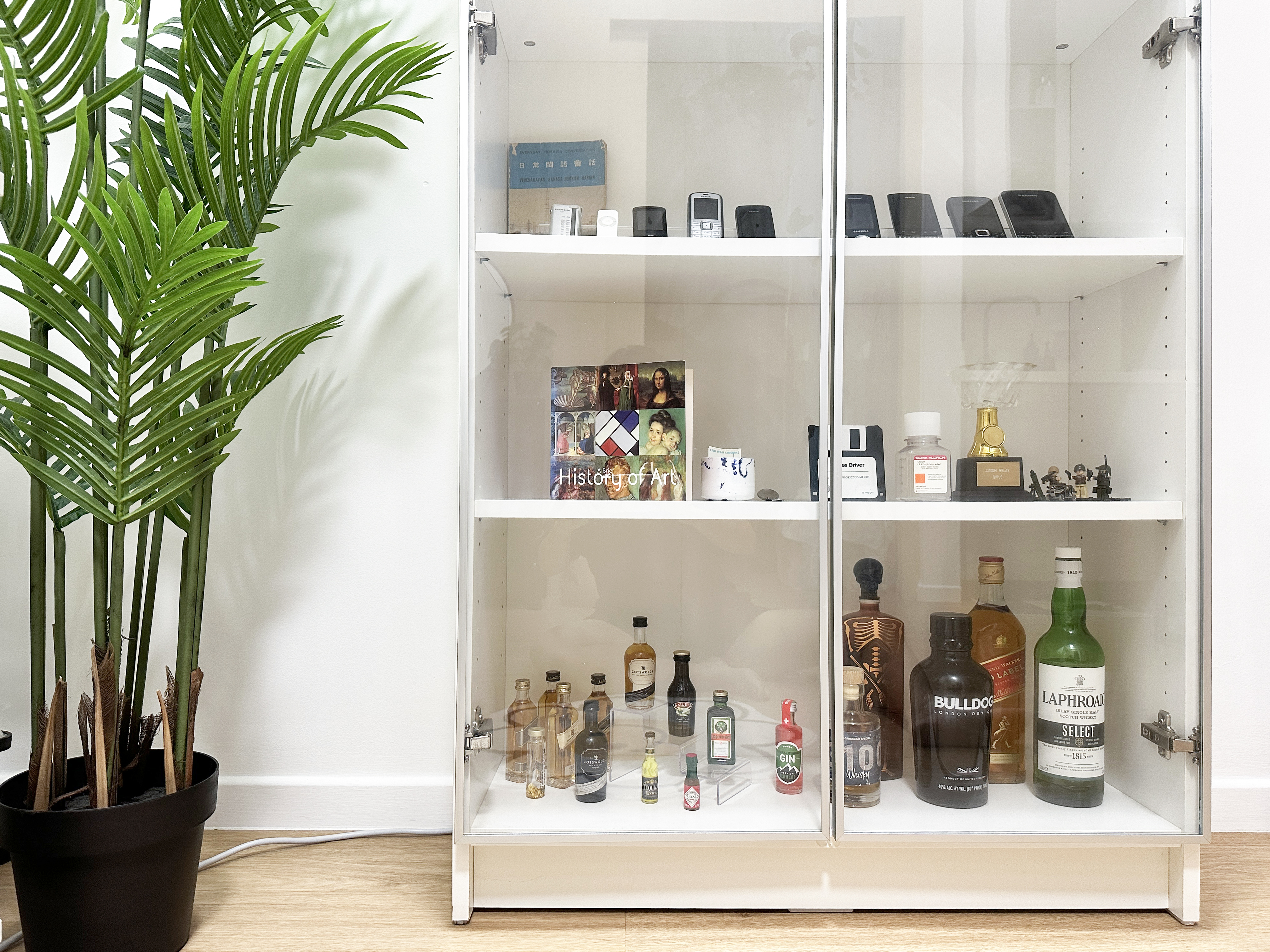 Our Happy Aesthetic Coffee Corner & Entryway