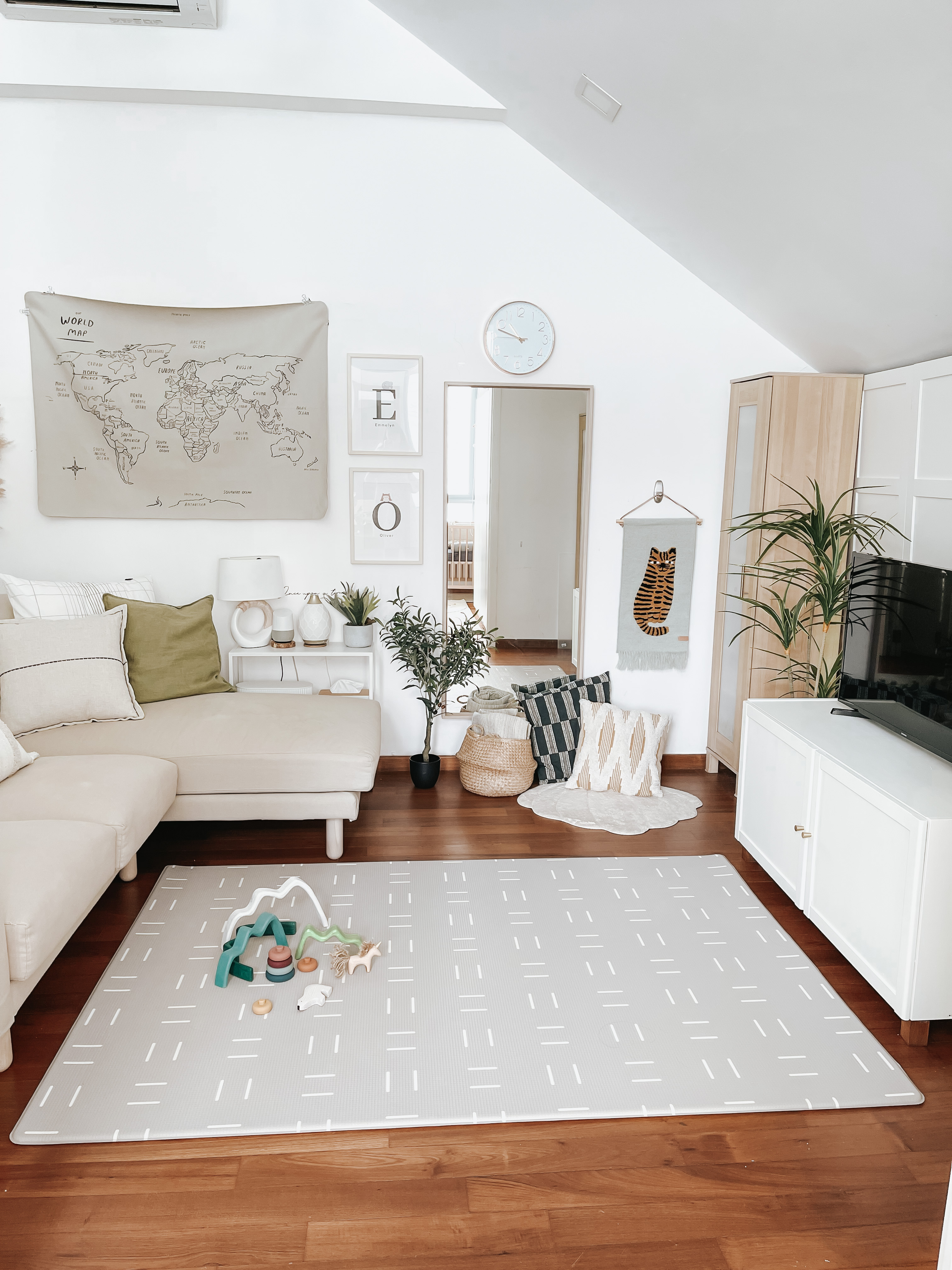 Living-Room-Makeover-under-$300