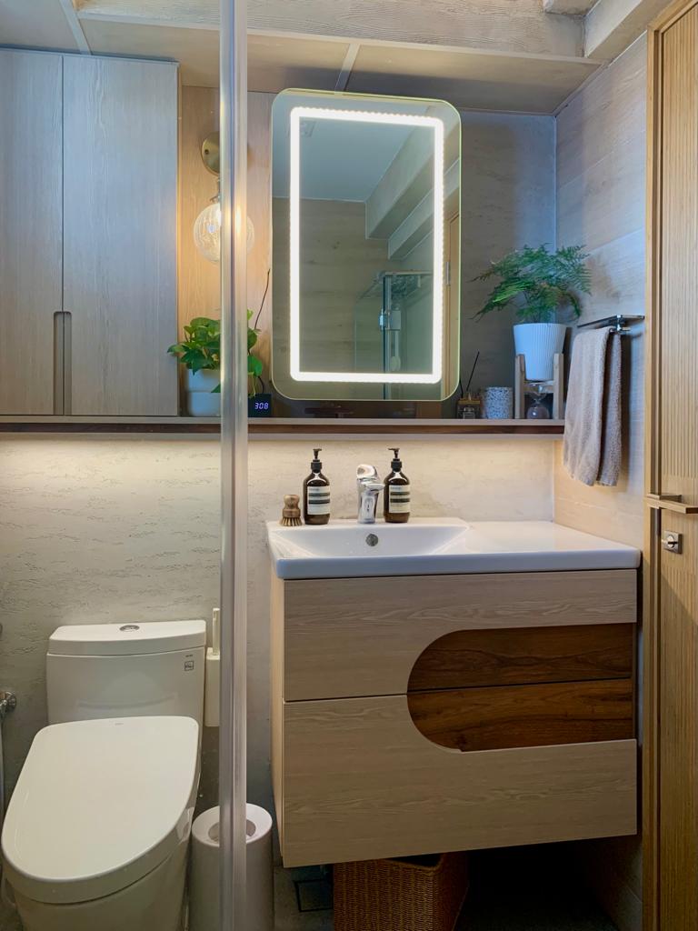 Japanese Inspired Interior | Bathrooms as a space to relax - Wooden vanity, modern design, illuminated mirror, white sink