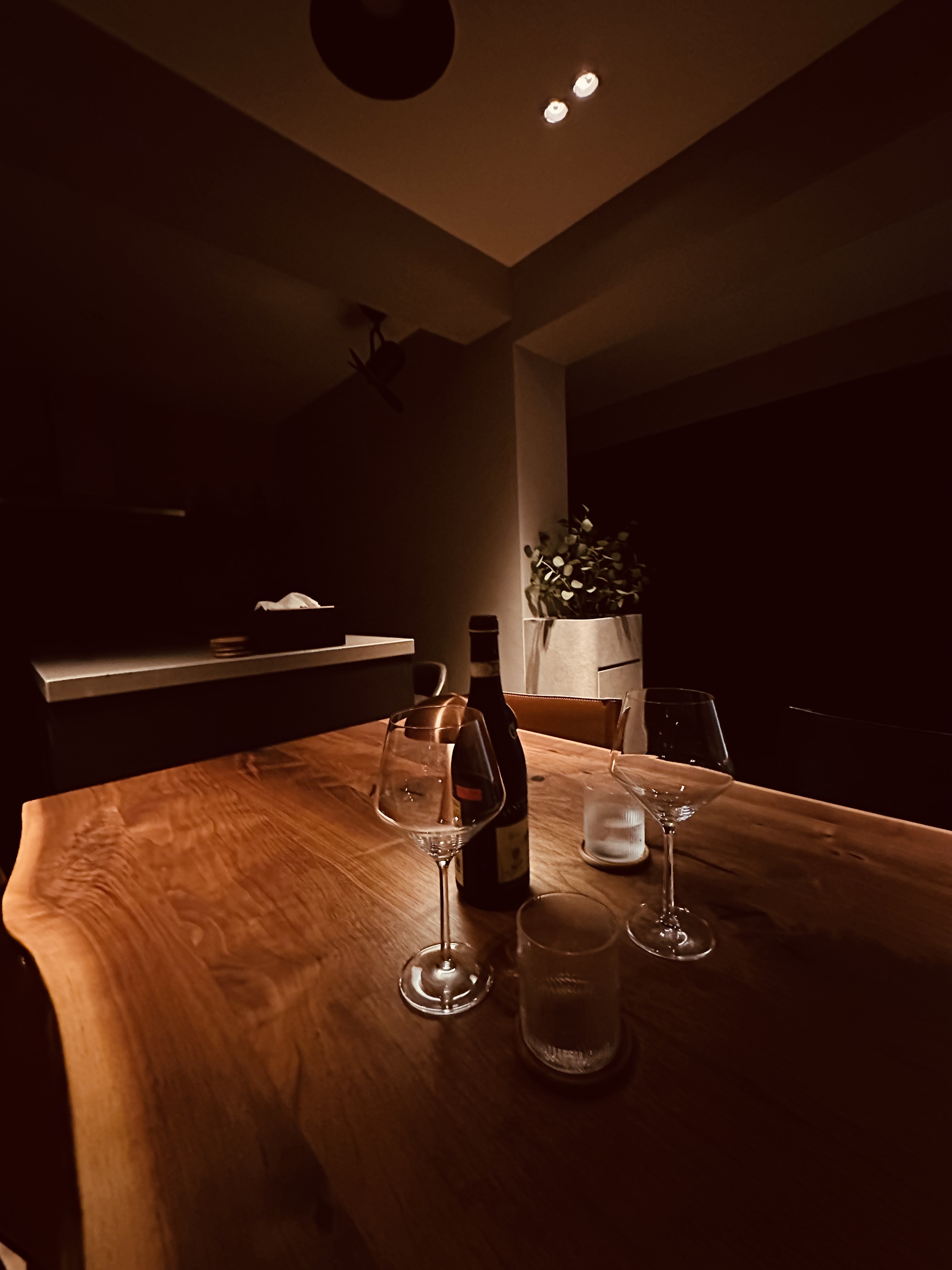 🏙️☀️vs🌛🌃 - see how much lighting affects the mood of your home!