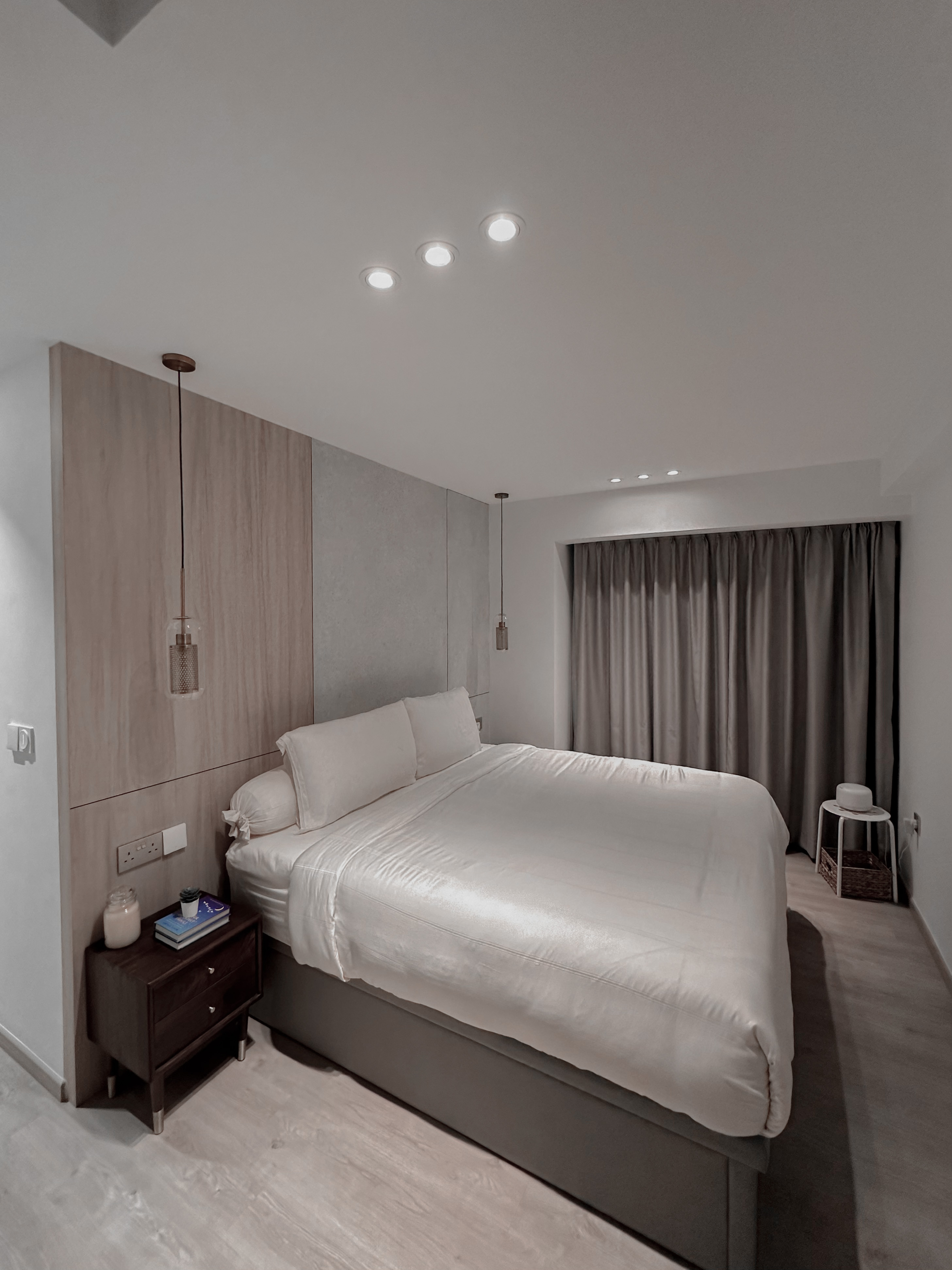 Beauty in Asymmetry: Cosy Lux Bedroom - Modern minimalist bedroom, sleek design, neutral color palette, large bed, white