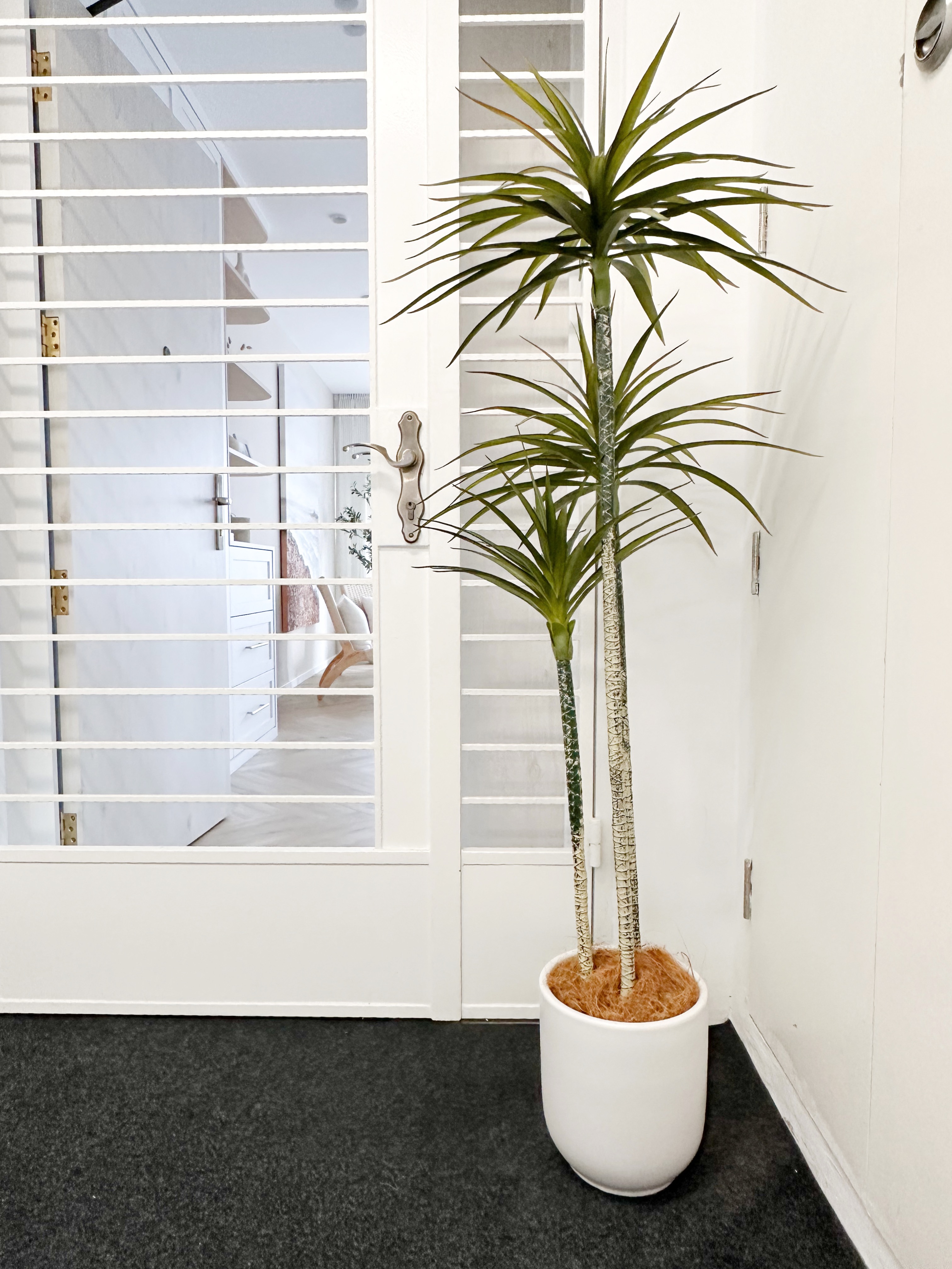 We Spent Below $1K To Transform Our BTO Flat Entrance!