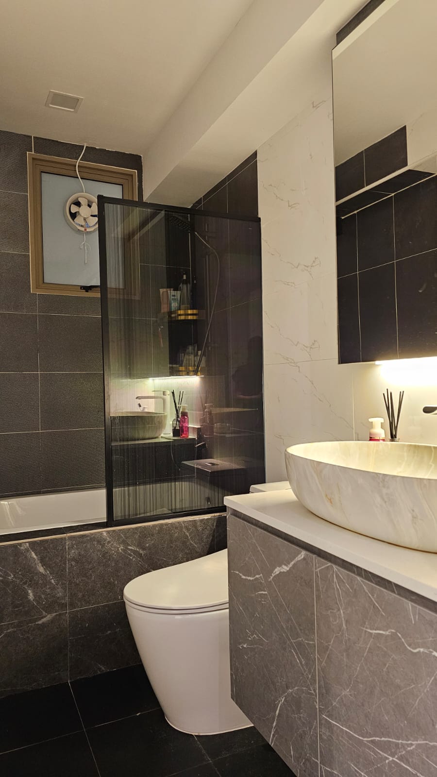 Chic Simplicity: Tranquil Beauty of Grey and White