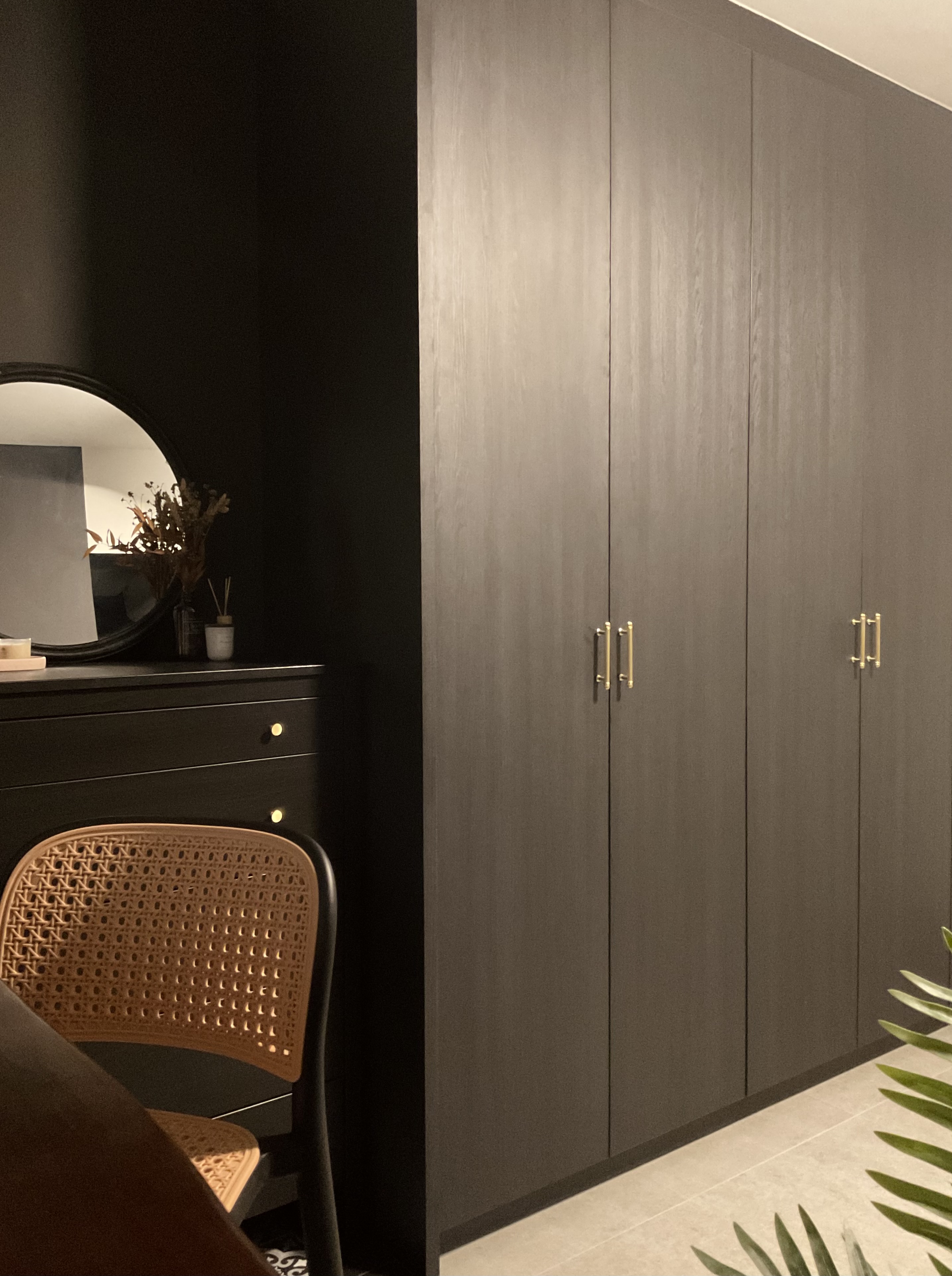 Step into our dwelling - a mixture of styles!  - Dark gray wardrobe, minimalist design, gold handles, sleek lines, modern
