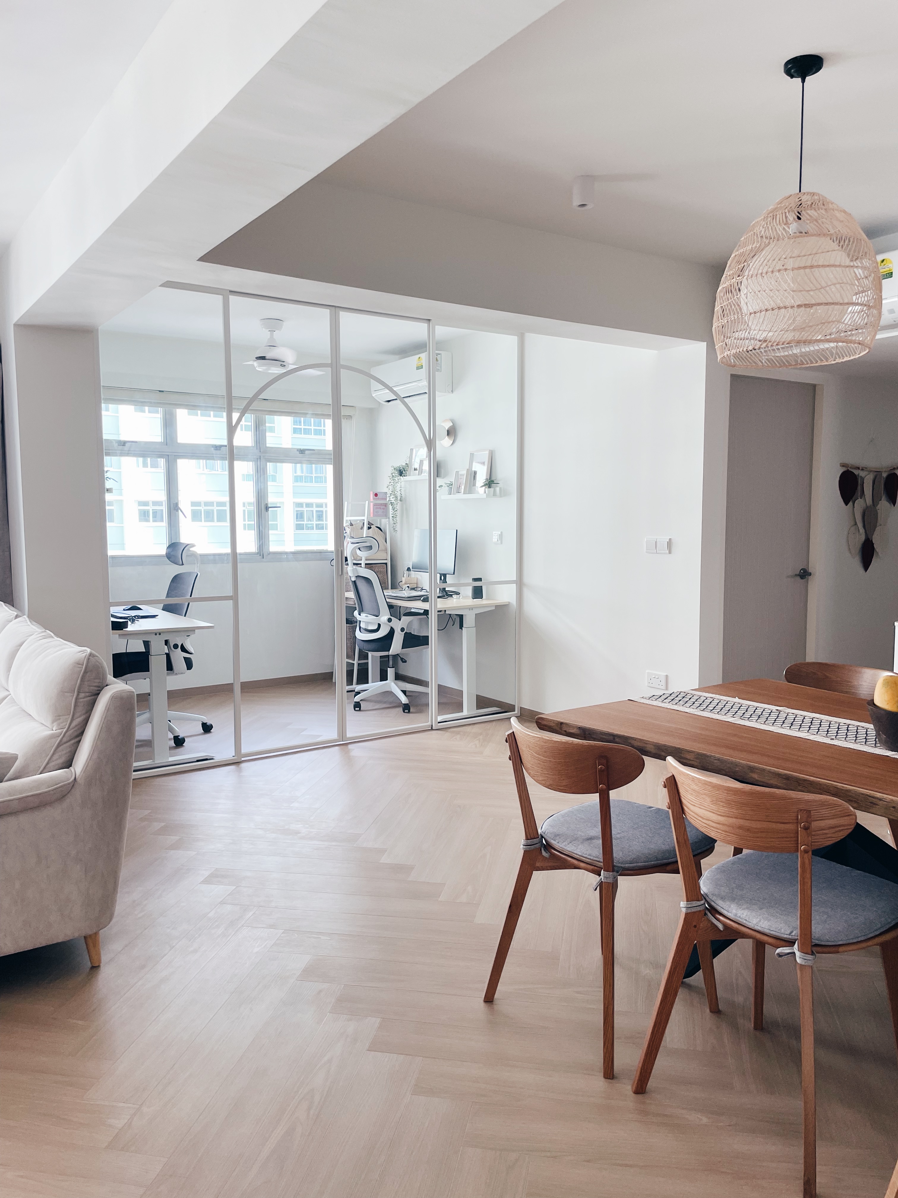 BRIGHT AND CHEERY HIS & HERS STUDY ROOM