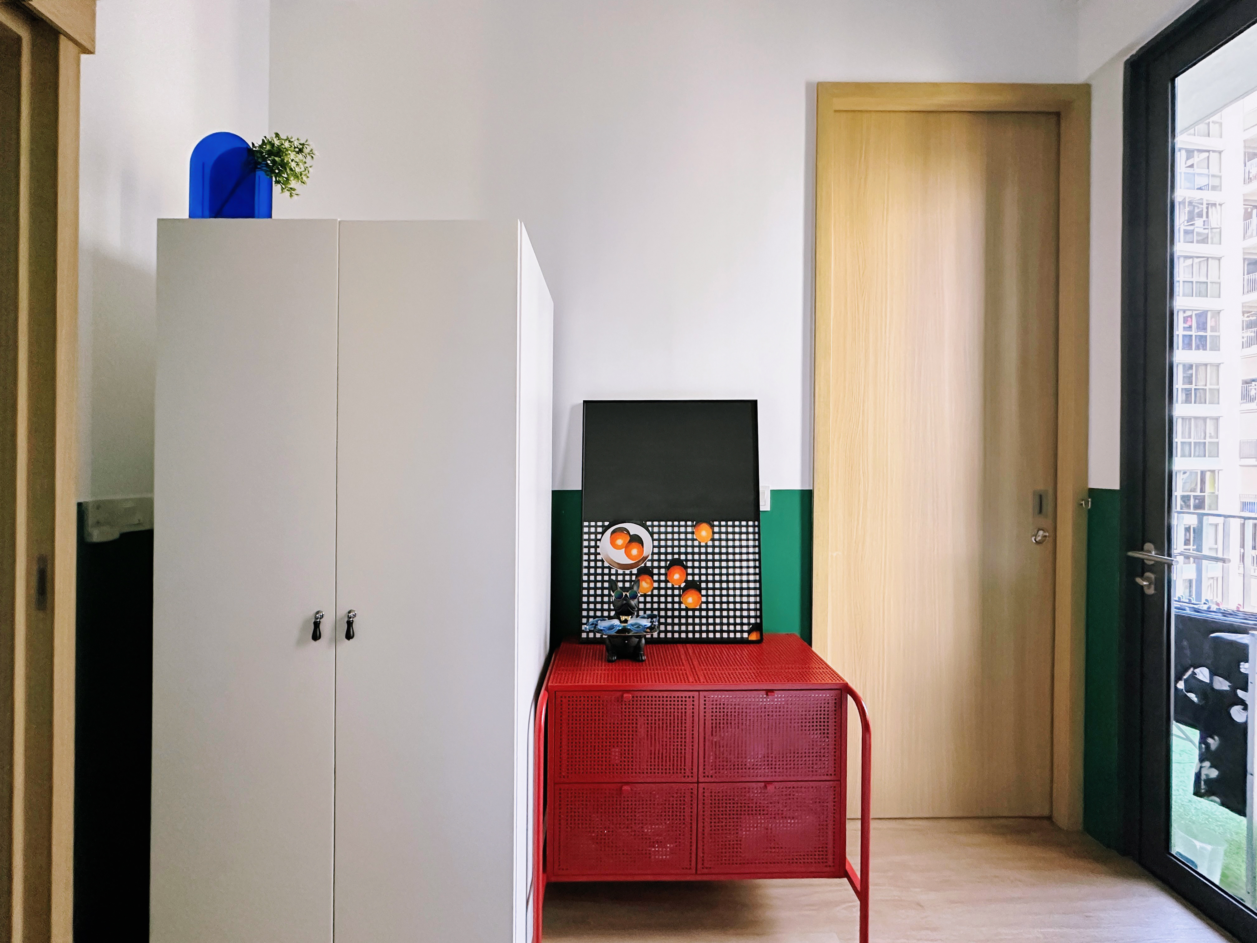 Optimizing Our Small Master Bedroom's Space