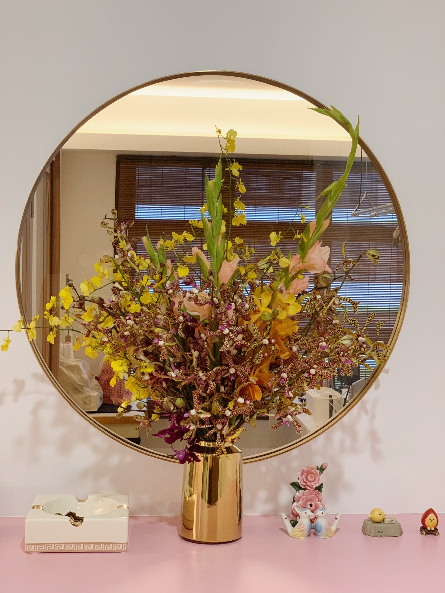 Creating a Subtly Playful Foyer Entry: A How-To Guide