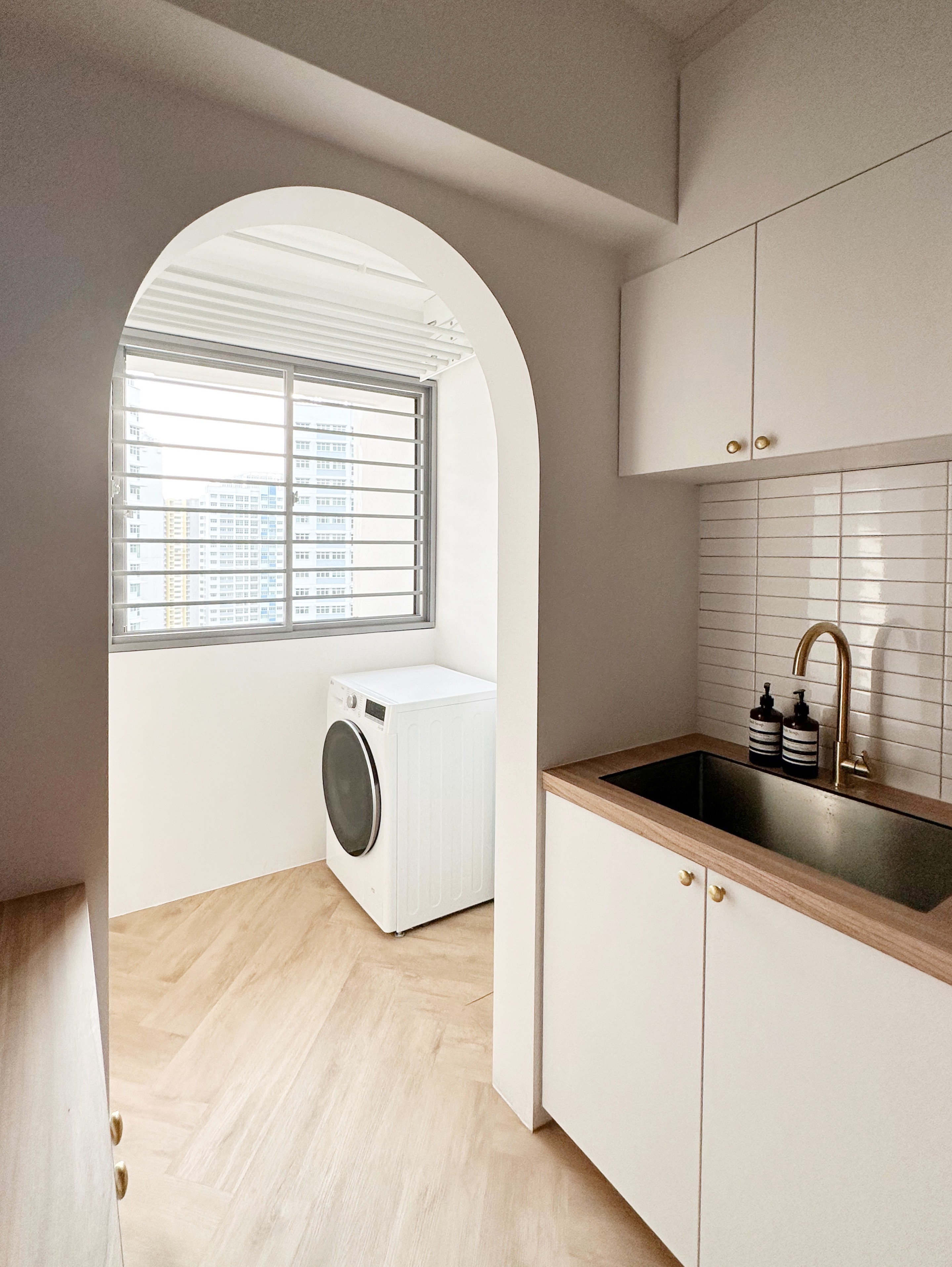 Our-BTO-Service-Yard-With-An-Arch-Entrance-&-No-Doors