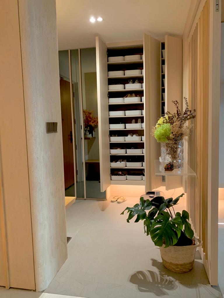 Warm-Entryway-With-Lots-Storages-|-HDB---Japanese-Inspired-Interior