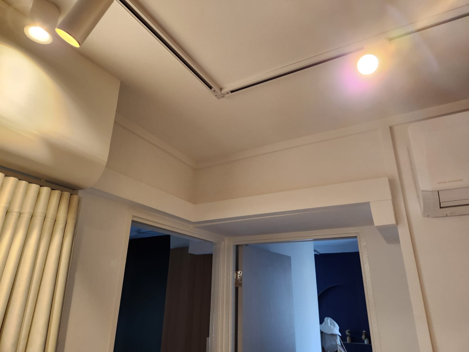 Aircon Trunking Box Up  - Modern minimalist room, recessed ceiling lights, dual light fixtures, soft ambient lighting, white