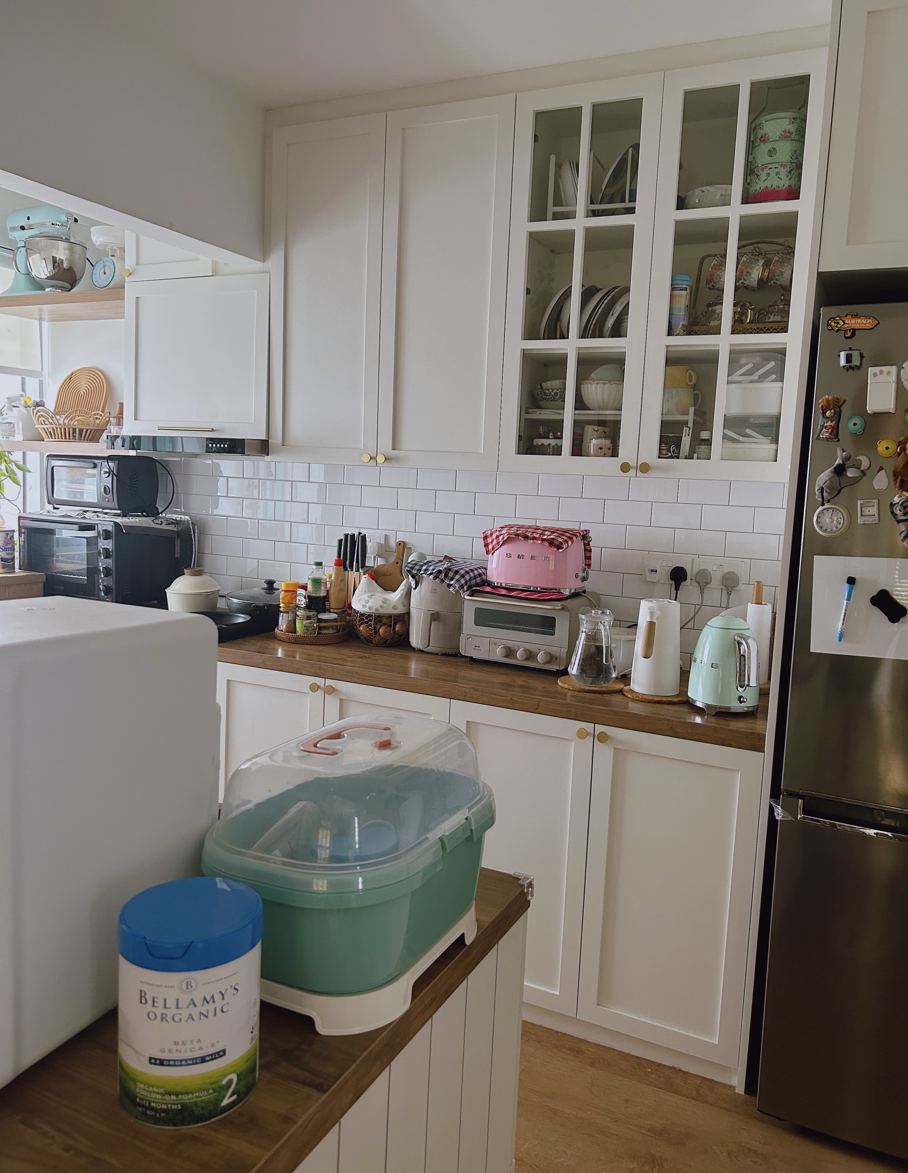 Step into our smol house with a farmhouse kitchen theme