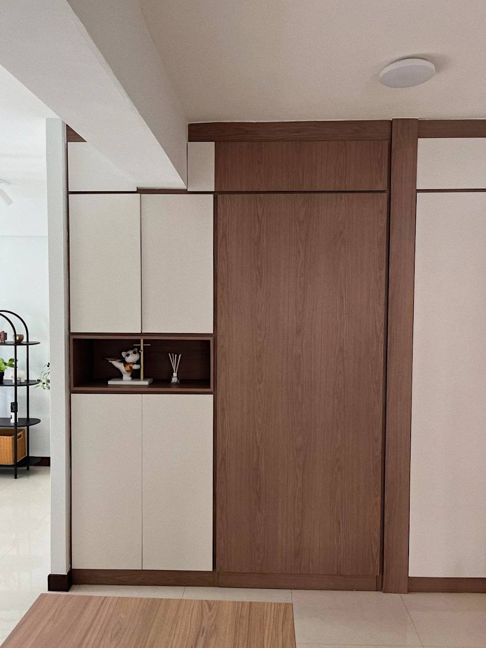 Mid-modern century with hand-me-down built-ins - Wooden kitchen cabinets, minimalist design, modern interior, neutral color