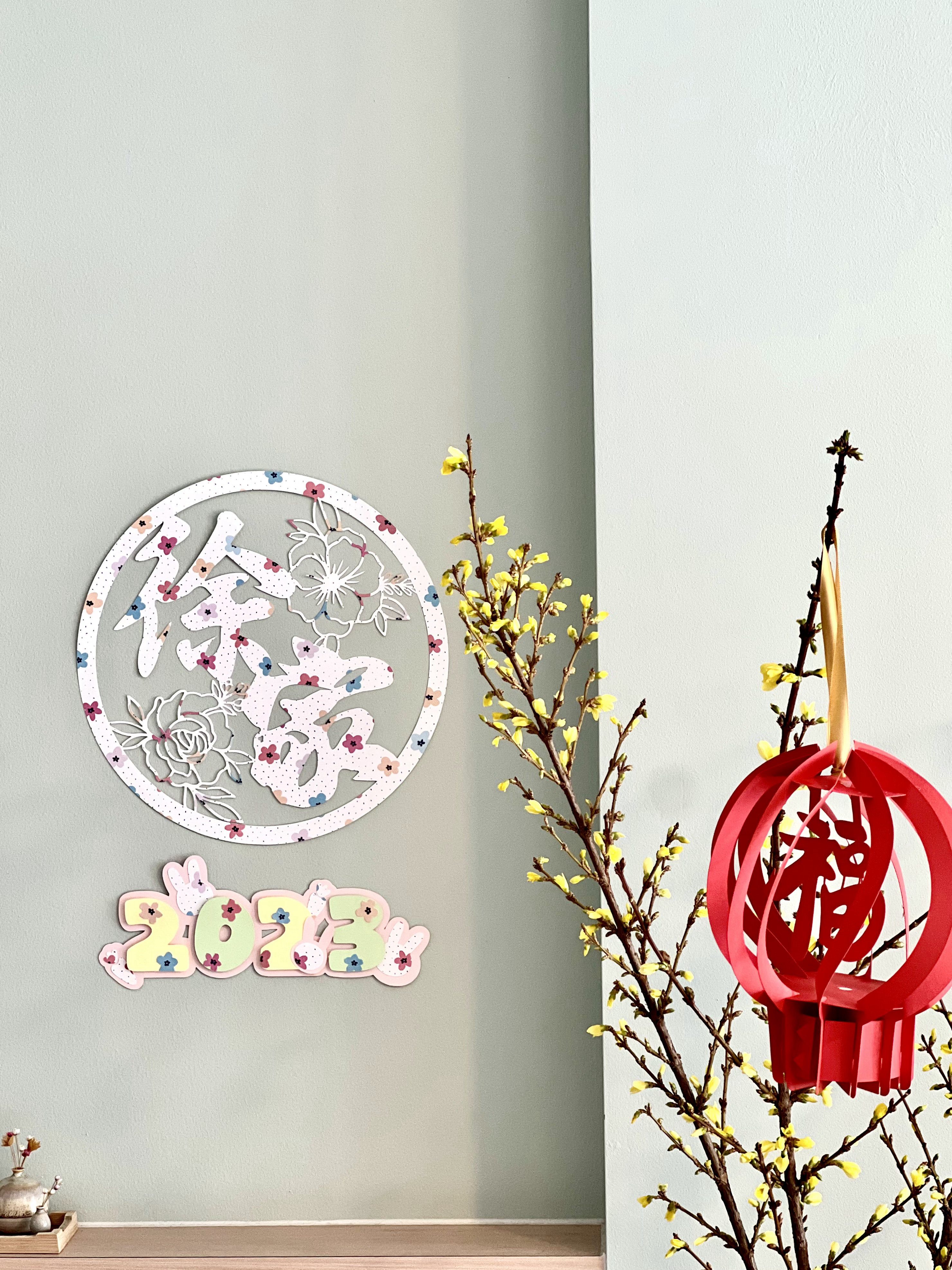 Welcome to our Open Concept Kids Friendly Home  - Chinese calligraphy, decorative wall art, floral patterns, pink and blue