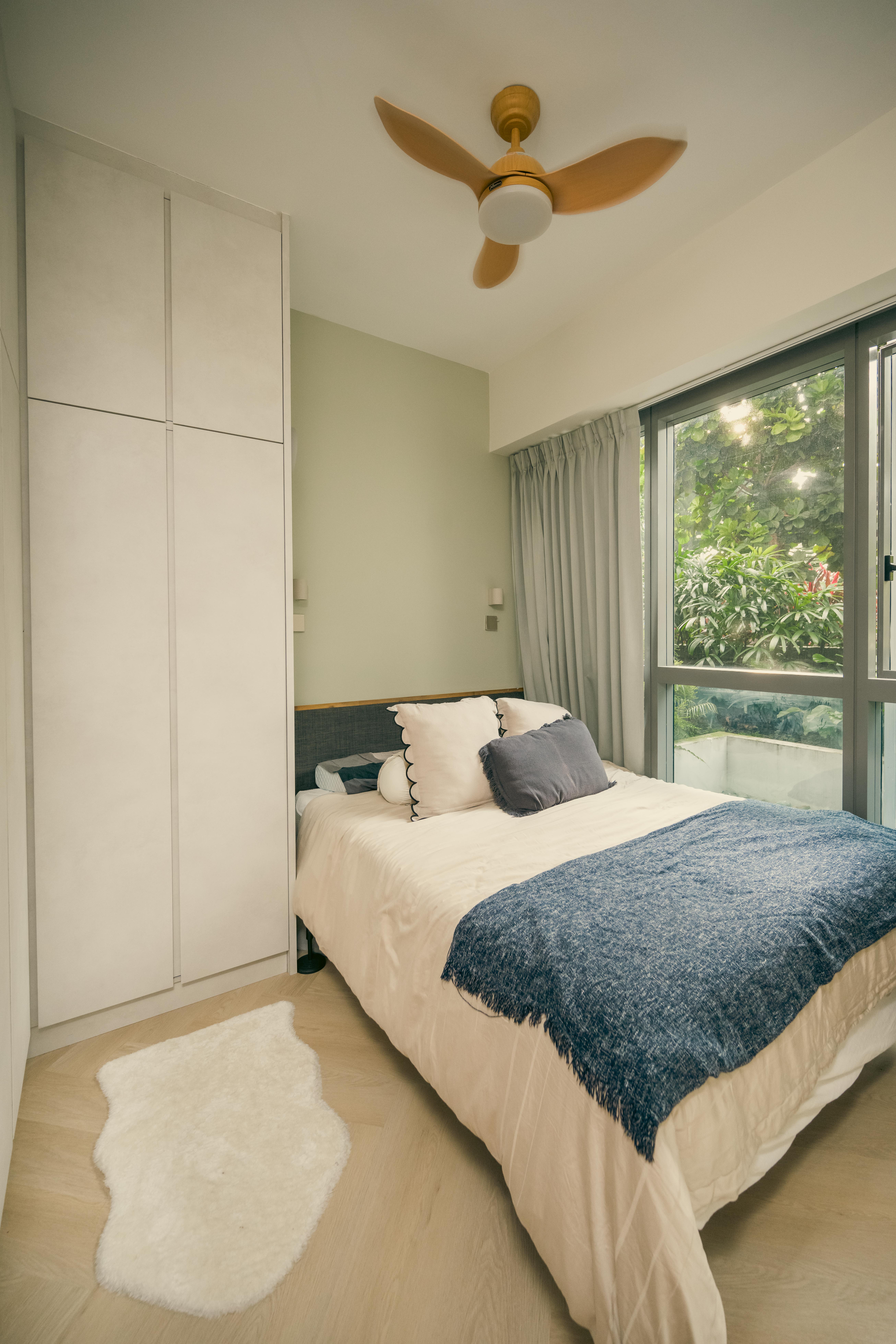 #RUMAHTHEABDULS&#x27; Second Home In The Heart Of Tampines - Bedroom interior, bedroom ceiling fan, light green walls, large