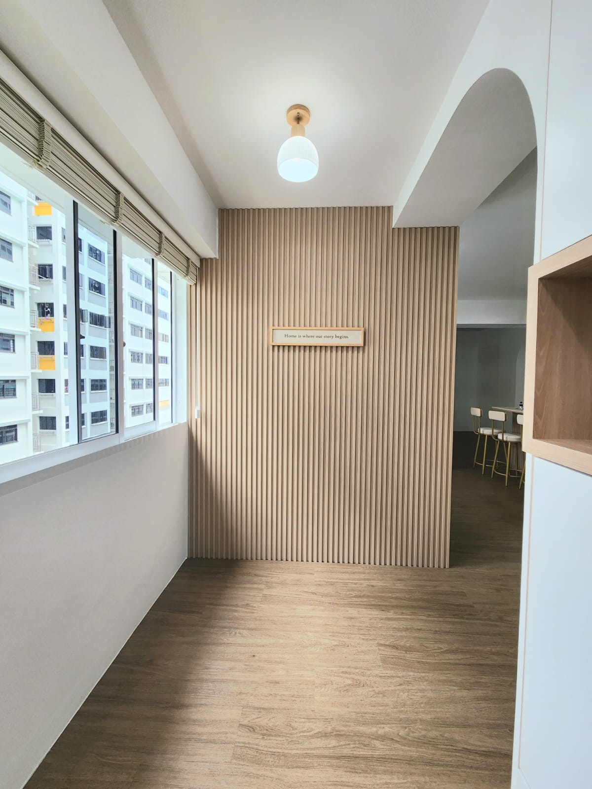 Living in our dream Wang Gong  - Wooden panel walls, large windows, beige blinds, minimalist design, modern decor, natural
