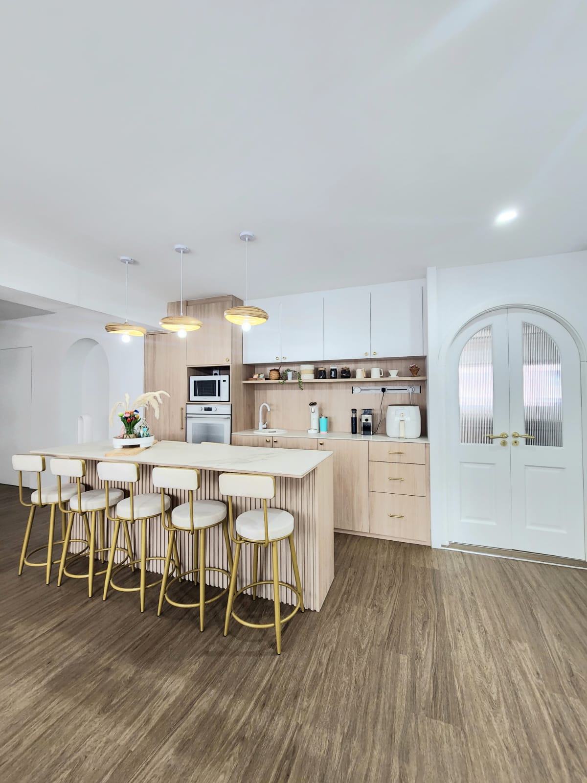 Living in our dream Wang Gong  - modern kitchen, contemporary design, minimalist style, open plan kitchen, island counter