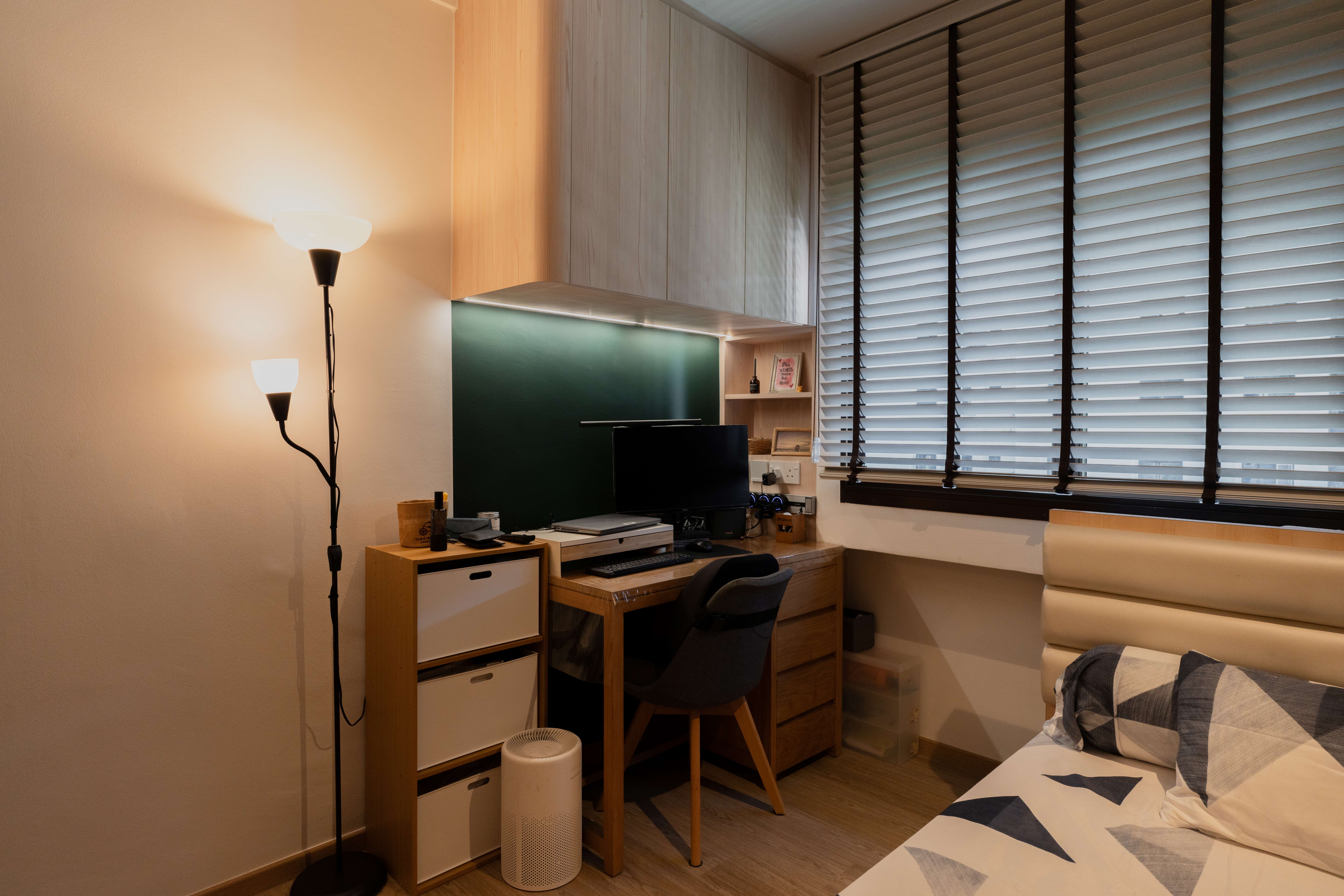 Italian cafe inspired theme  - Modern bedroom, cozy atmosphere, wooden furniture, desk with computer, black chair, beige