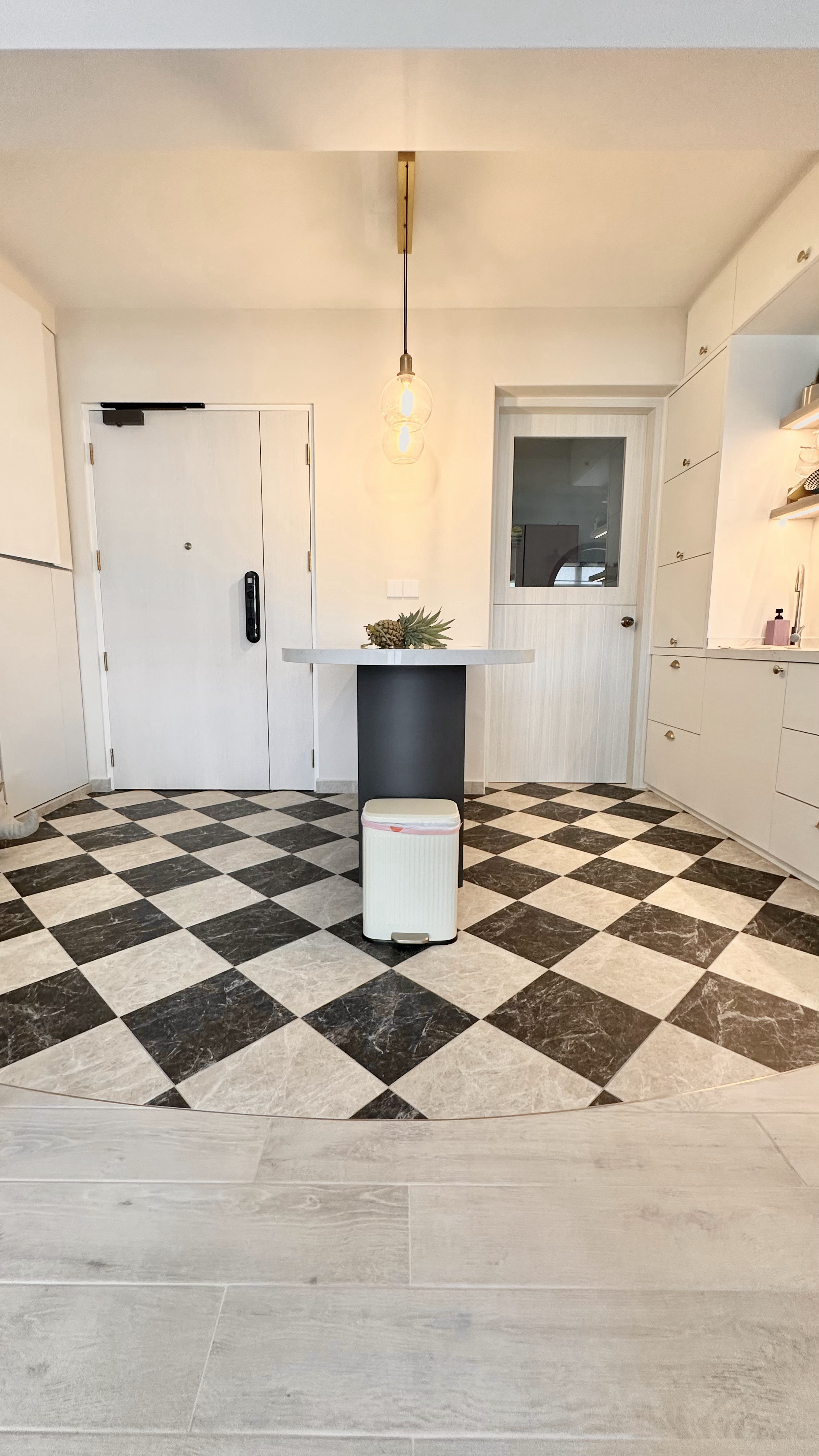 Welcome to oureastsideflat! ✨ - modern kitchen, contemporary design, minimalist decor, white cabinets, black countertop