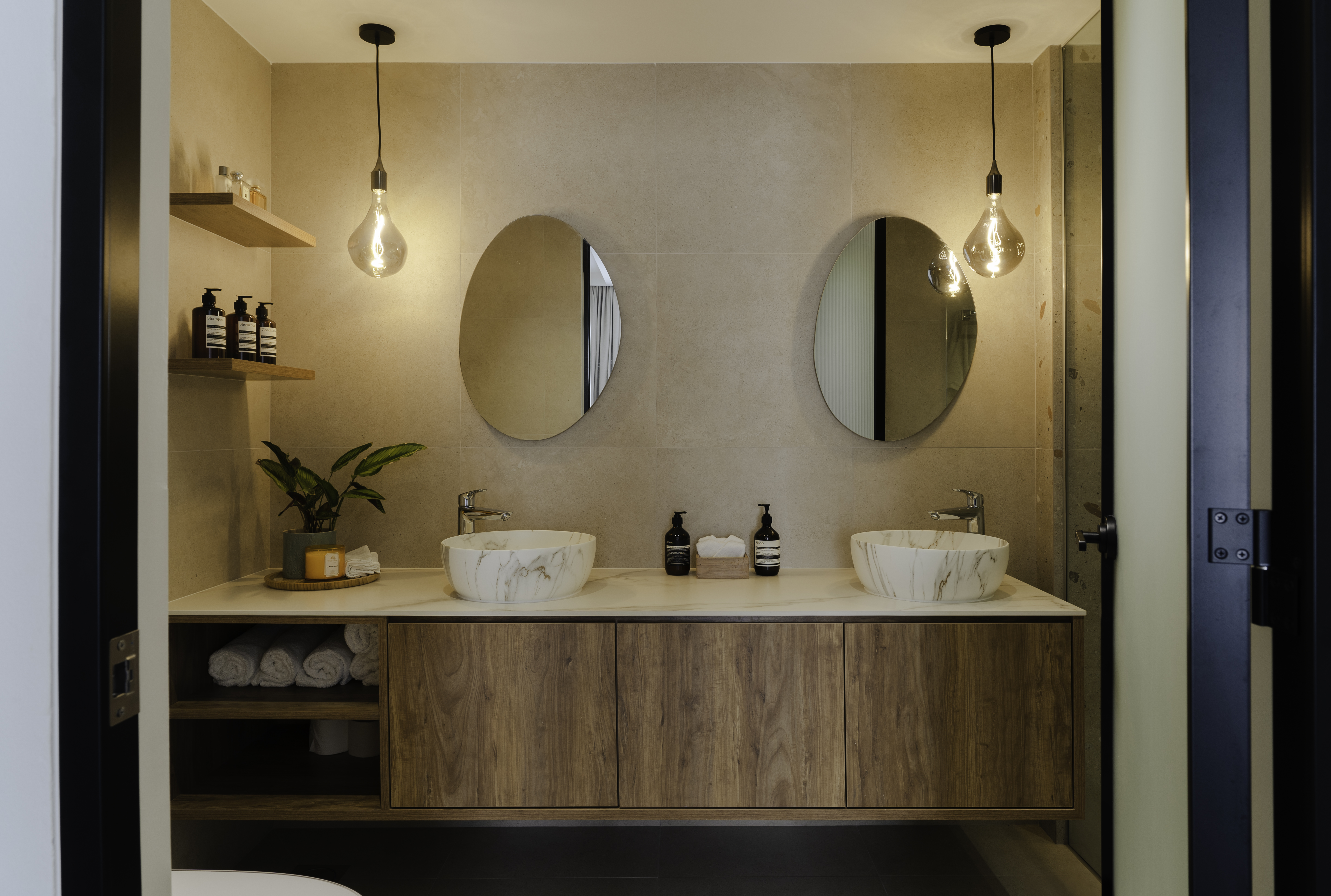 Welcome to thethree.house! - Modern bathroom interior, minimalist design, neutral color palette, floating vanity, wooden