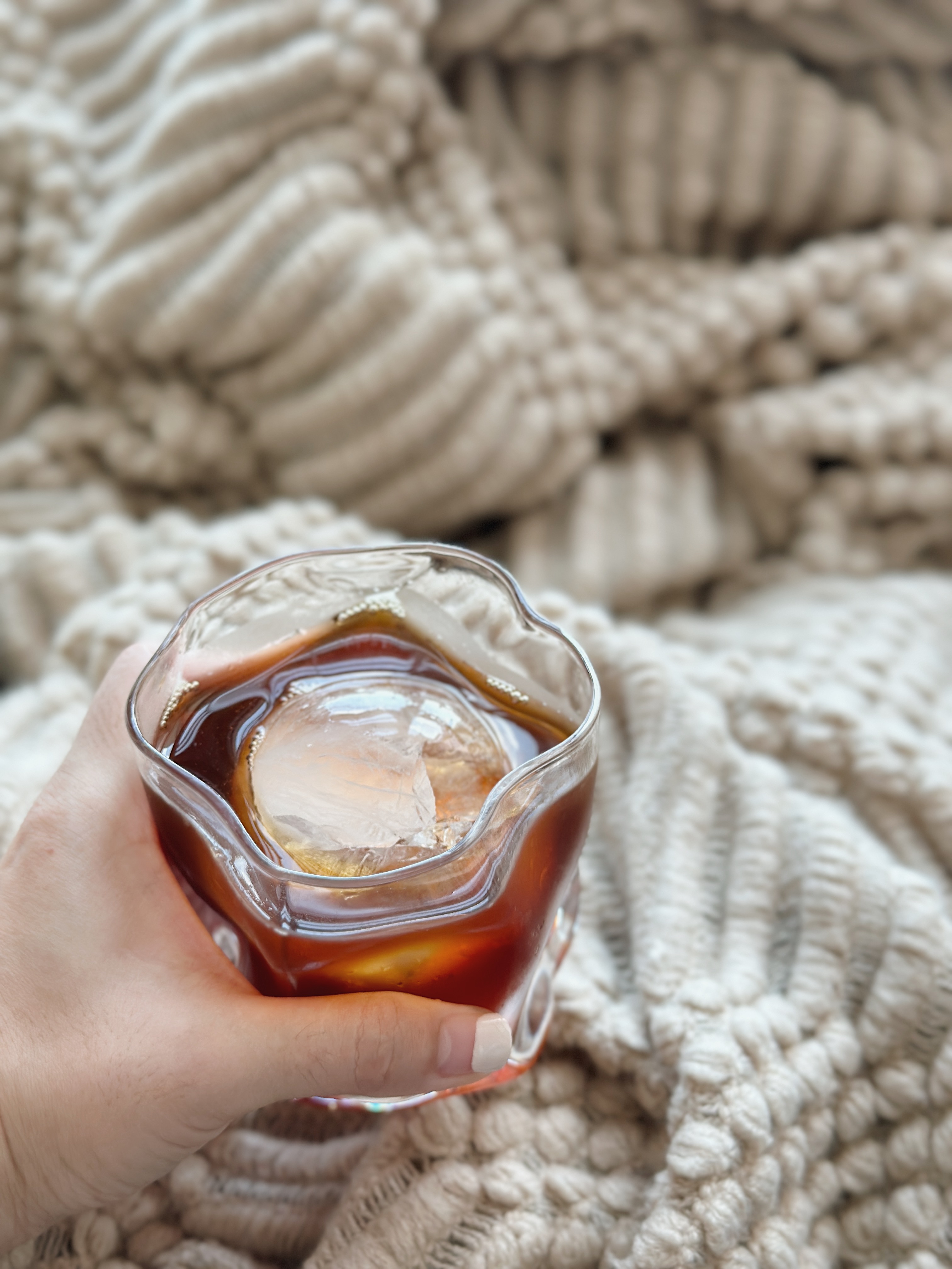 Rest & Recharge: Our Cosy & Minimalist Living Room