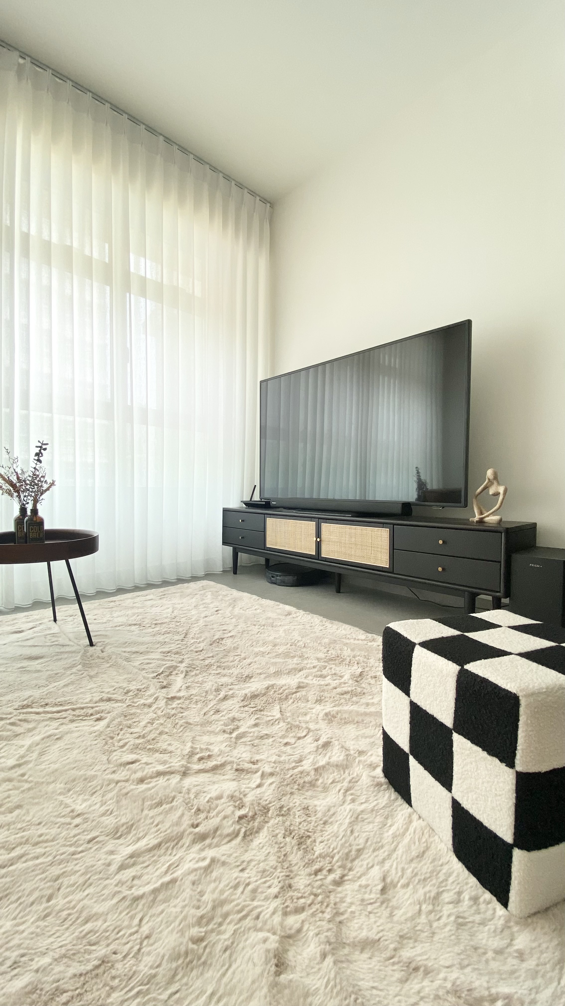 Self-designed living room without a single built-in!