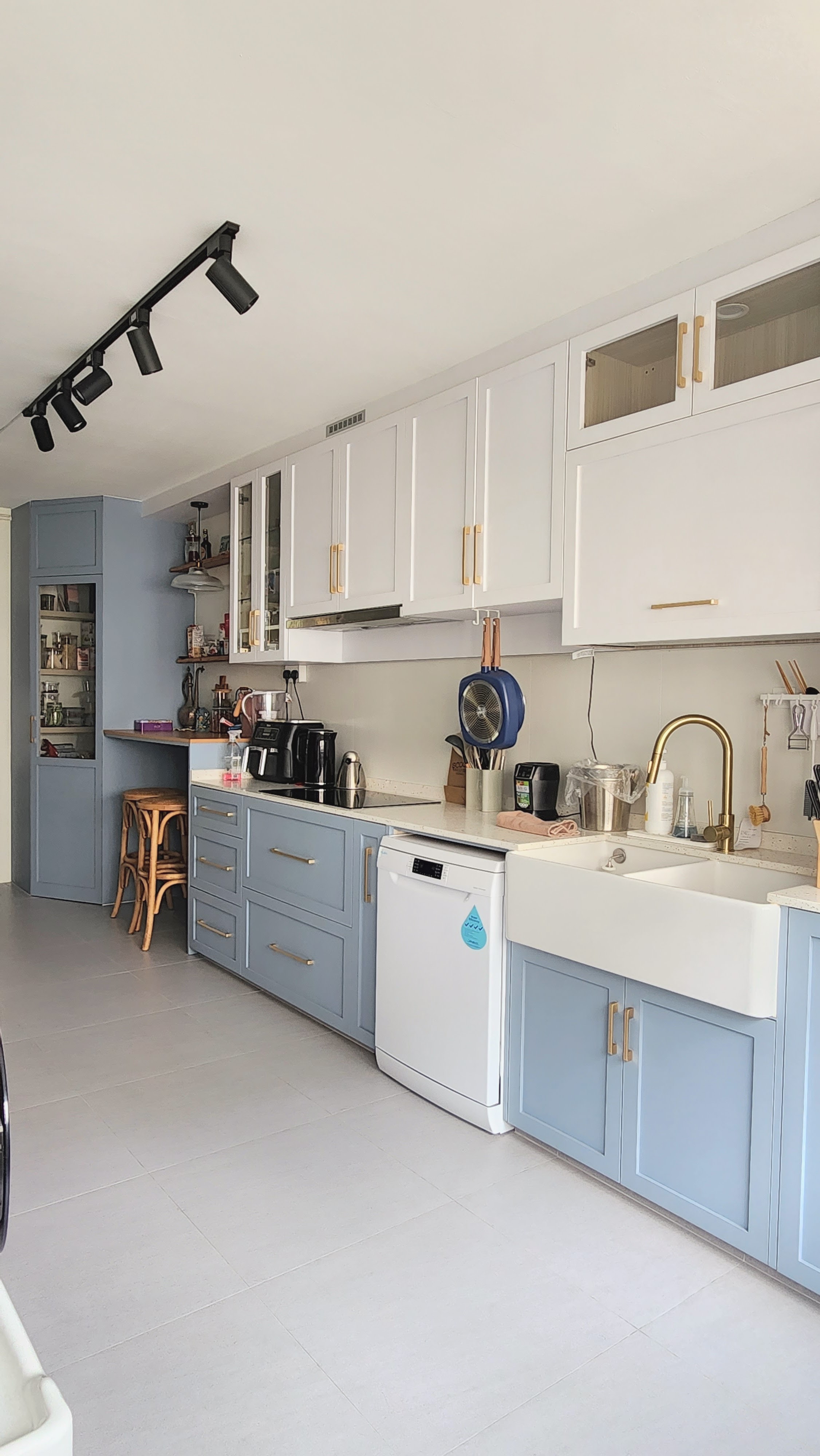 modern-farmhouse-kitchen-and-forest-moody-rooms!