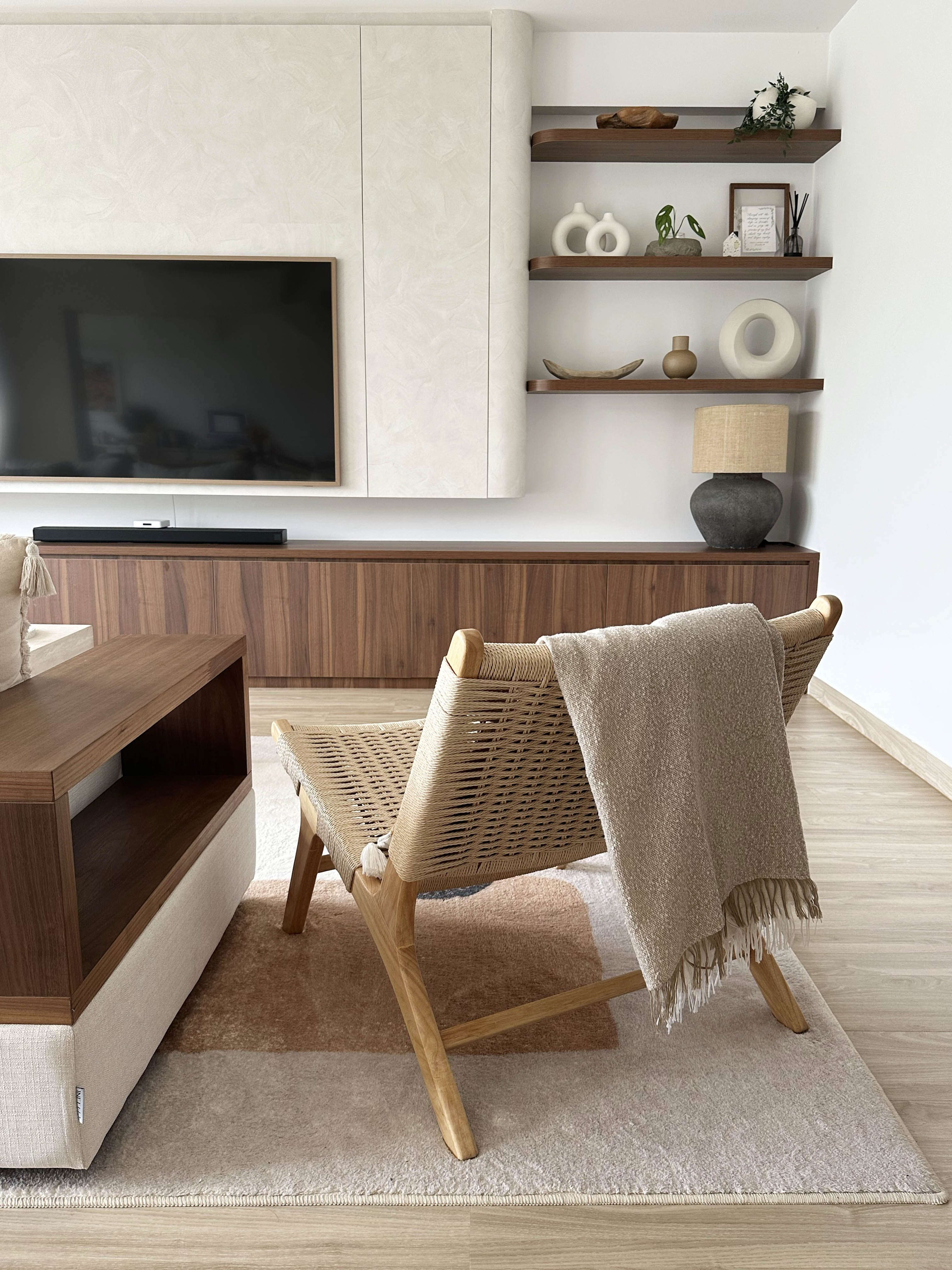 Creating-A-Cozy-Living-Room