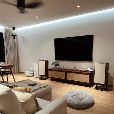 Customer home photo 5: Cosy, minimal living room