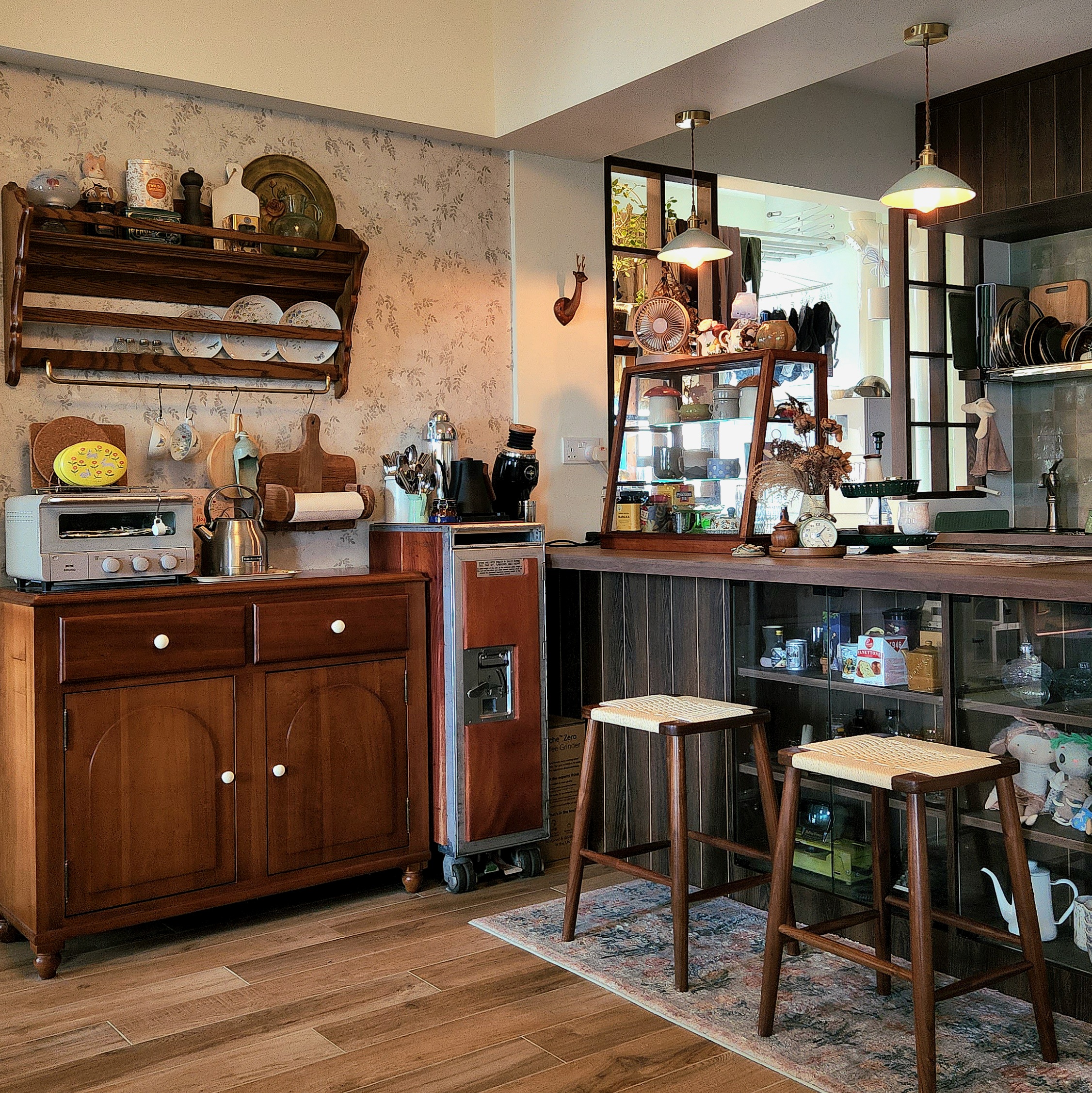 Tea-time!-An-alt.-multifunctional-dining-space-in-a-zakka-cottage-home