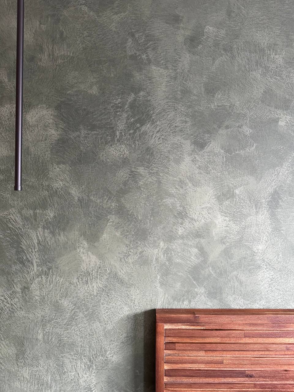 Master Bedroom - Calm Vibes & Space Optimisation - Rustic wooden bench against textured gray wall, Minimalist interior design