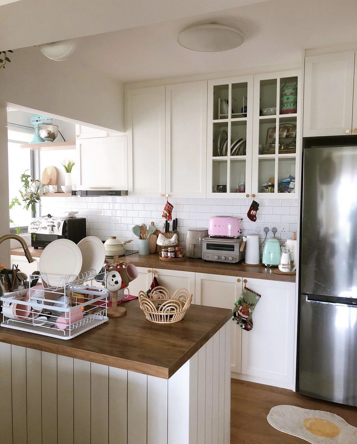 Our-small-farmhouse-kitchen---possibilities-of-a-small-kitchen-space