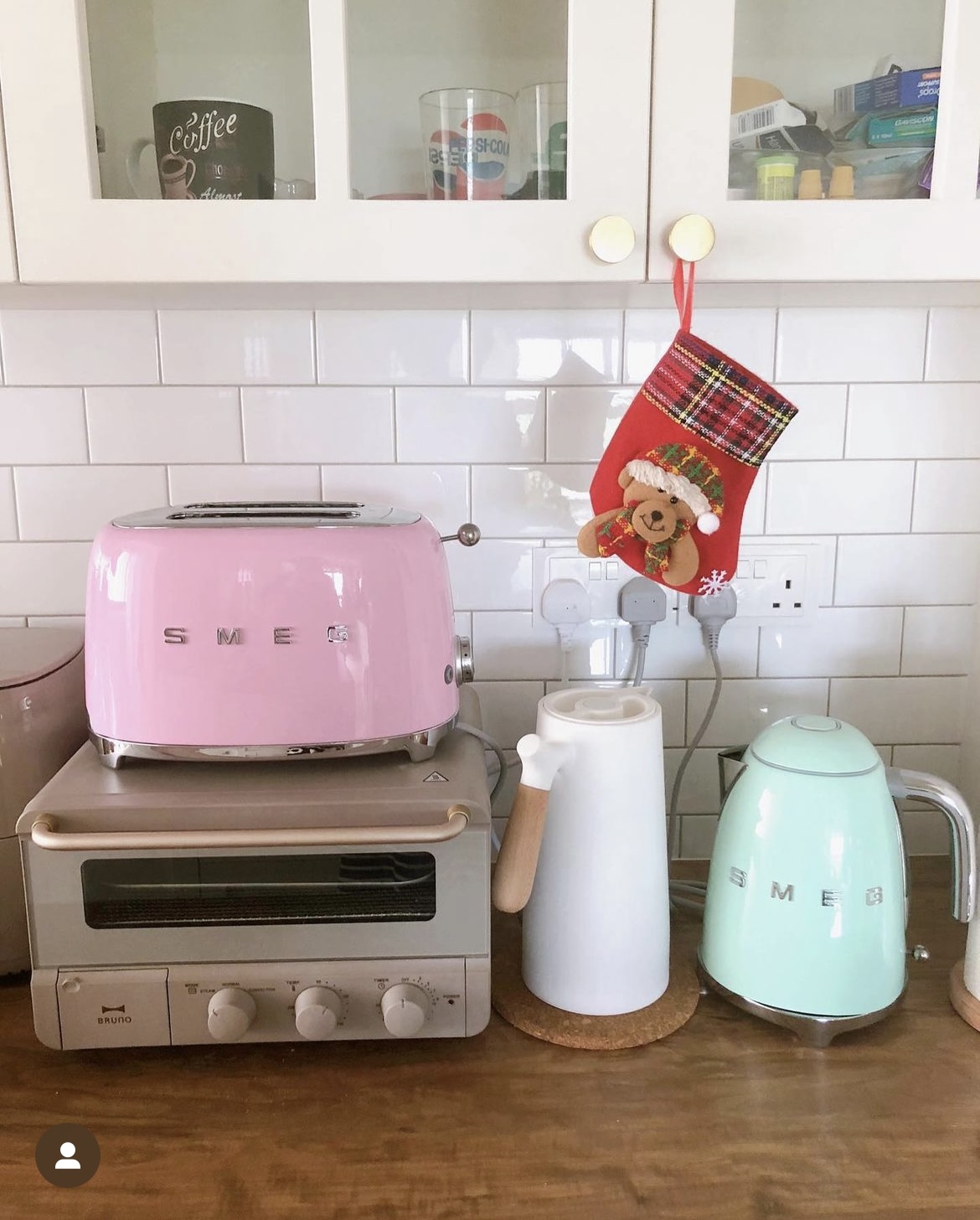 Our small farmhouse kitchen - possibilities of a small kitchen space