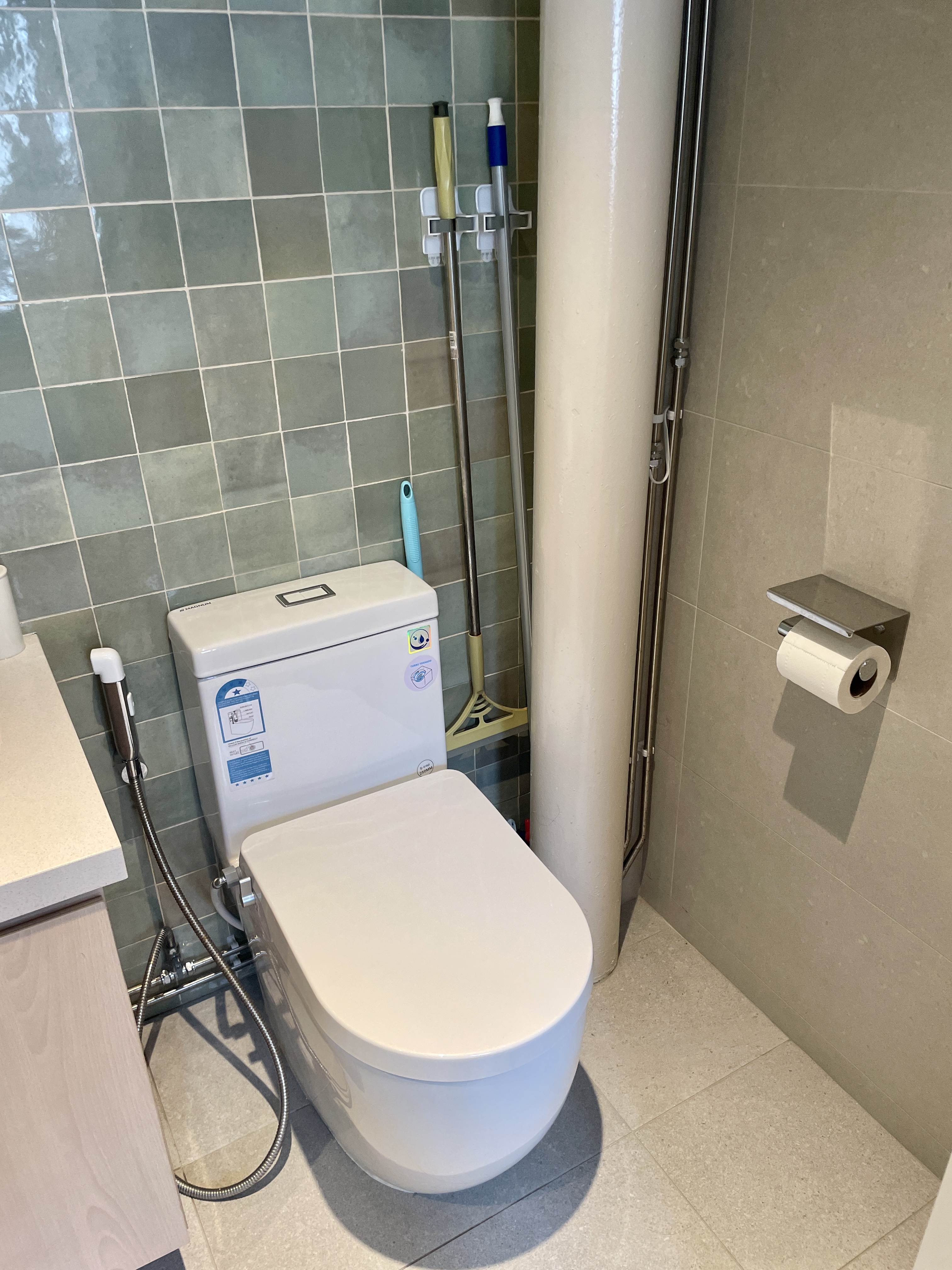 Bathrooms That Evoke The Sand & The Sea