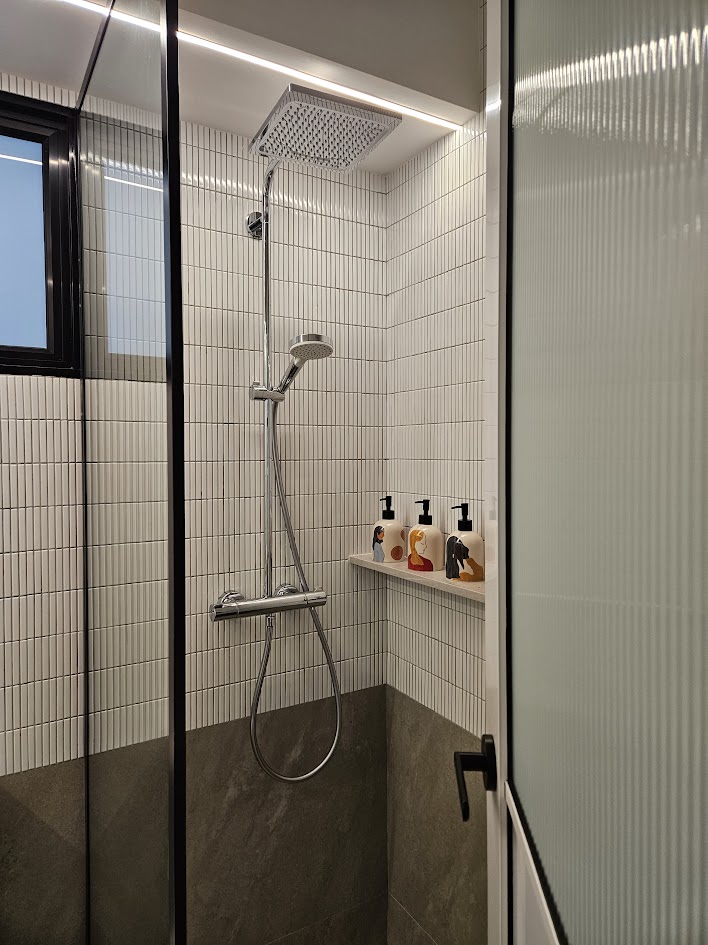 Invigorating Bathrooms That Spark Joy