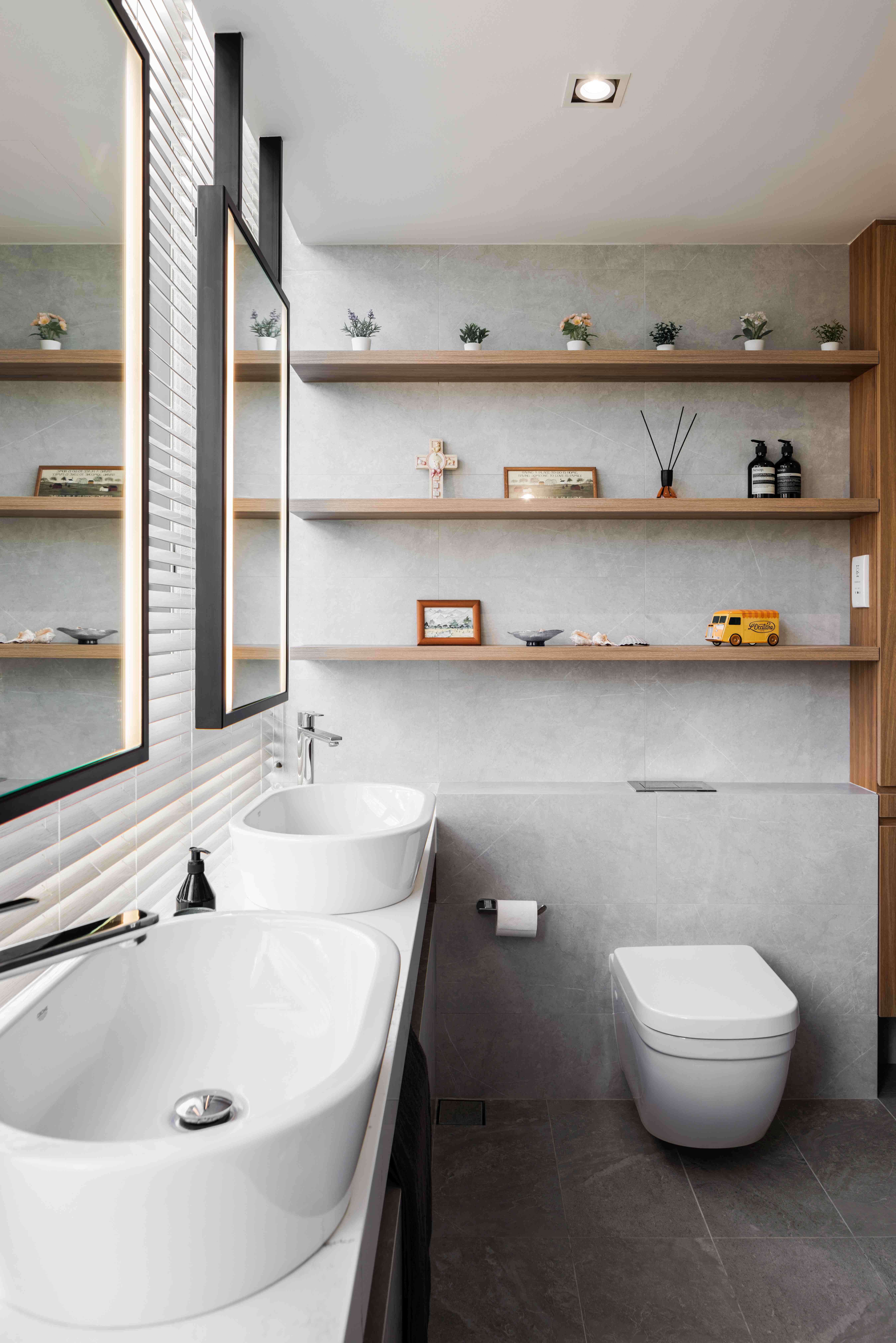 Transforming an old home to emphasise its calmness & warmth