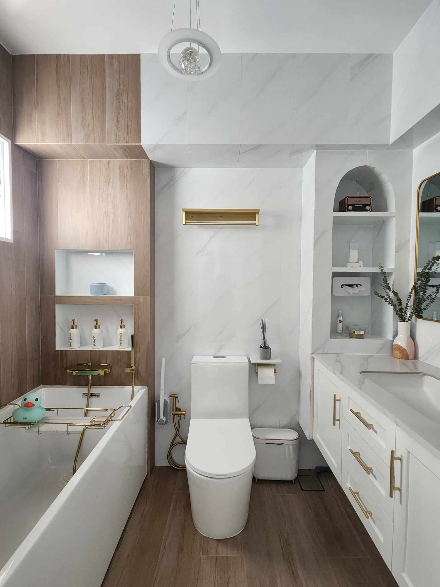 Hotel-Vibes-Bathroom-😍