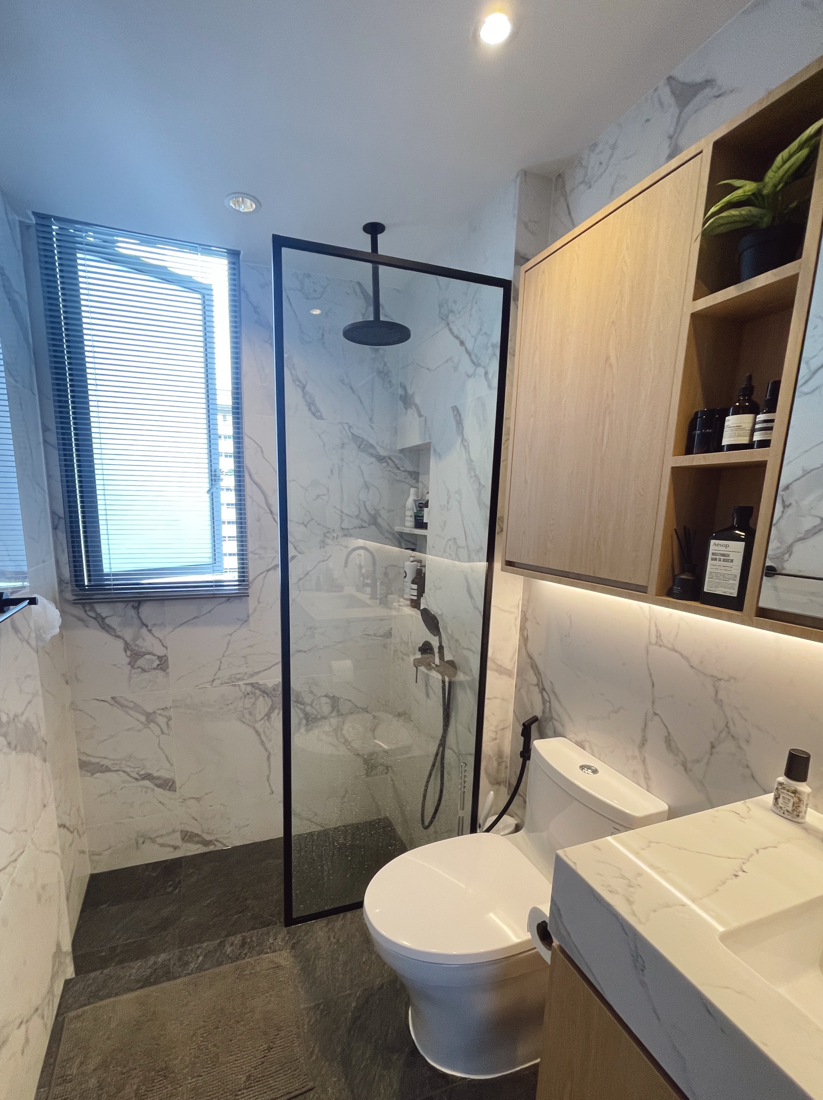 Our-Simple-&-Function-Bathrooms:-Before-&-After-